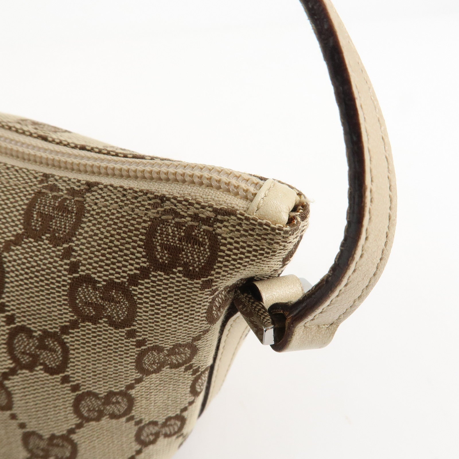 GUCCI Boat Bag GG Canvas Leather Hand Bag Pouch Beige Brown 07198