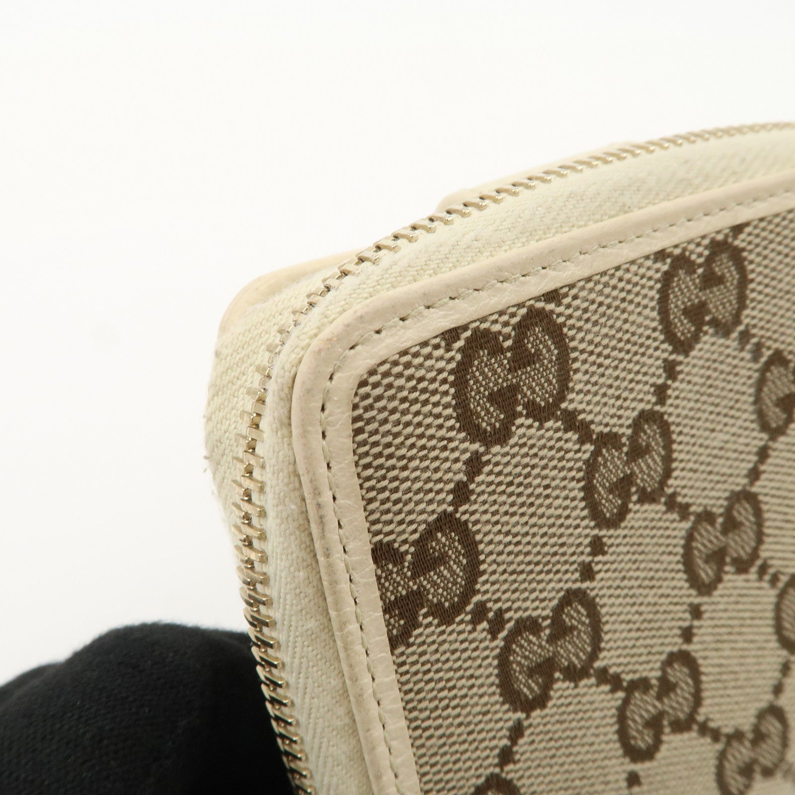 GUCCI GG Canvas Leather Bi-fold Wallet Beige Ivory 346056 Used