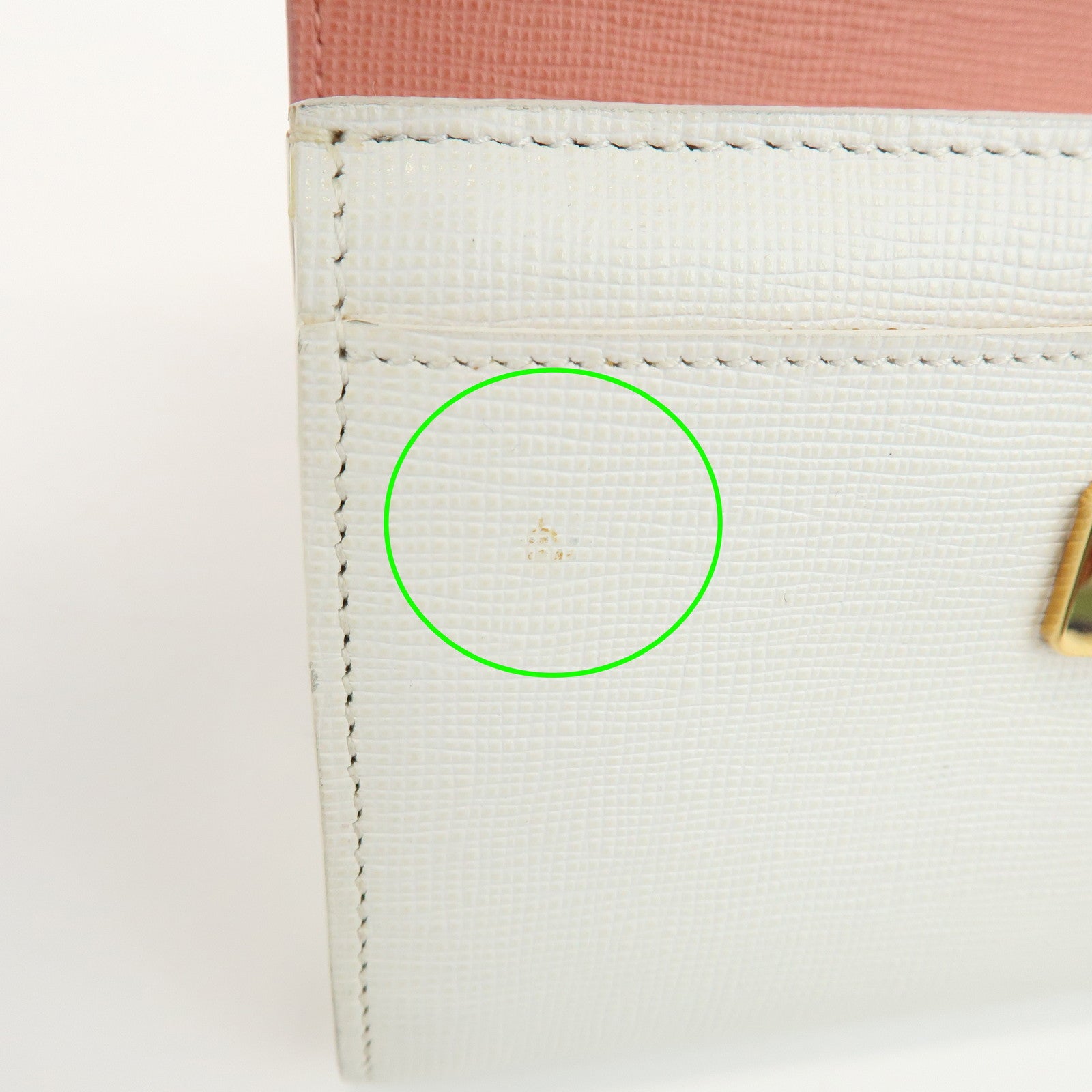 FENDI Leather Bicolor Bi-fold Compact Wallet White LightPink 8M0352