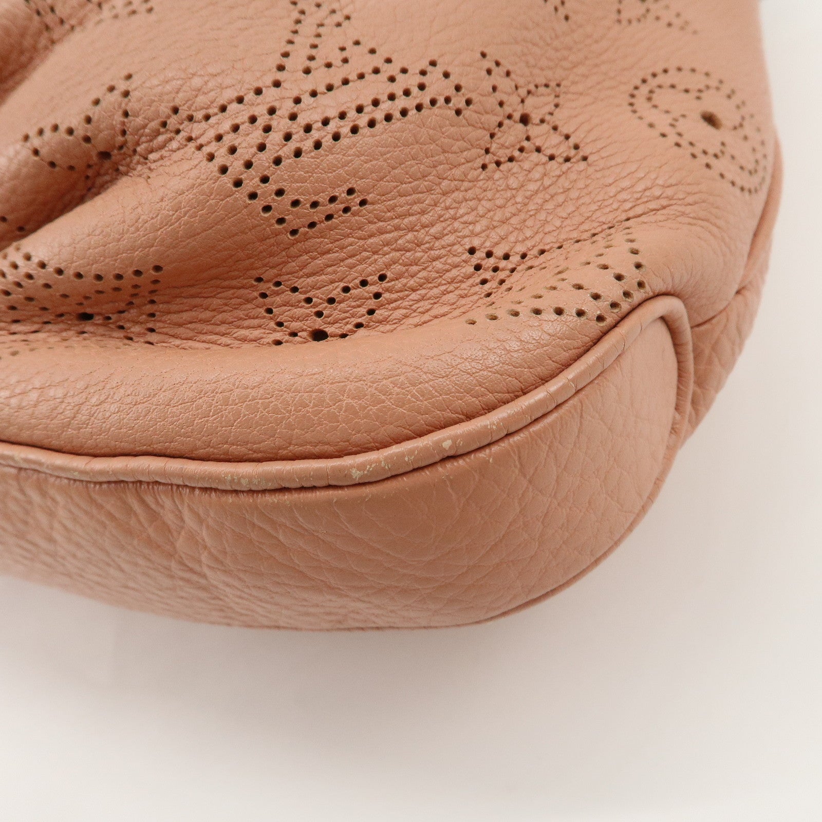 Louis Vuitton Monogram Mahina Selene PM Shoulder Bag Rose M94276