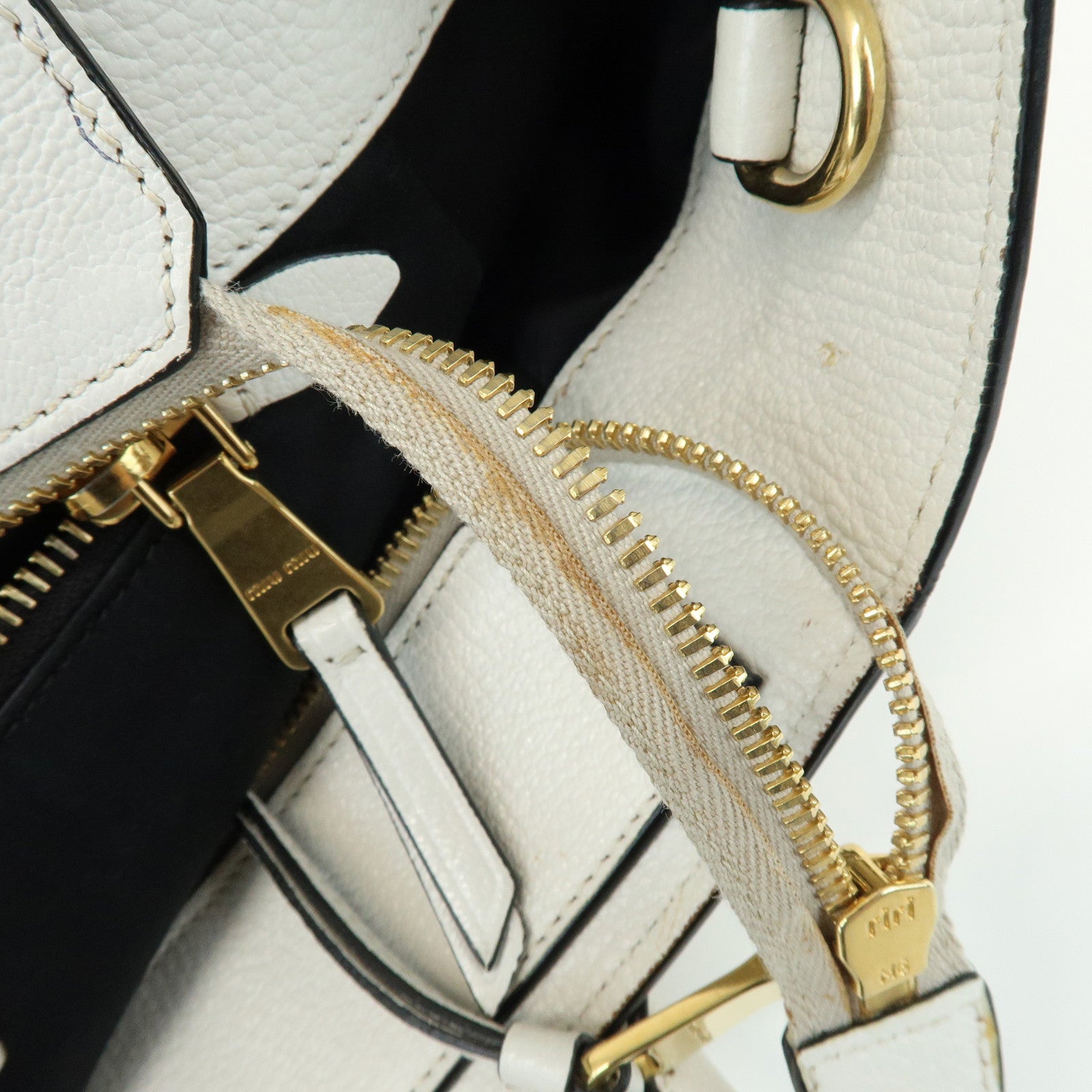 MIU MIU Madras Leather 2Way Bag Hand Bag Shoulder Bag White