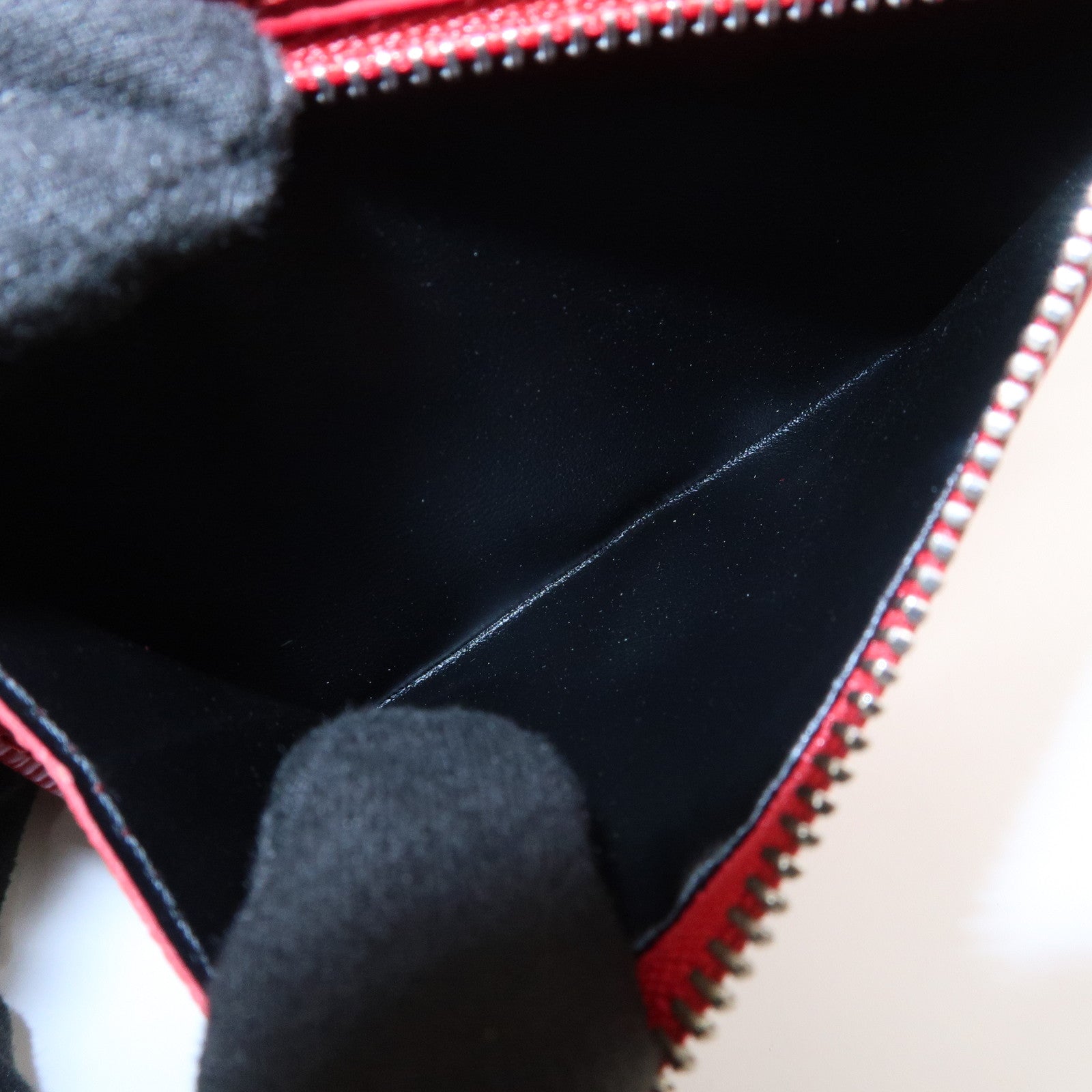 Louis Vuitton Epi Portefeuille Koala Wallet Rouge M5801E