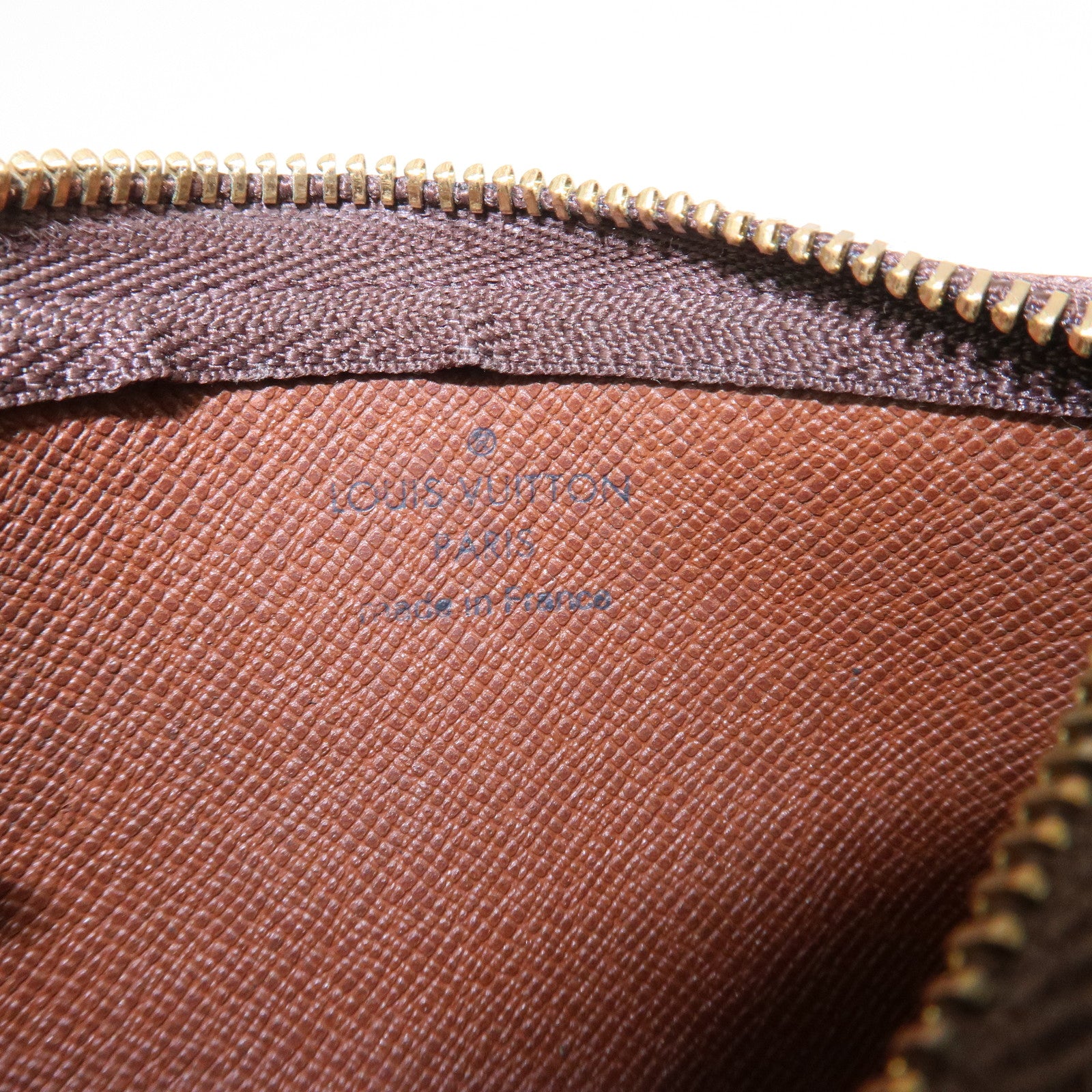 Louis Vuitton Monogram Pochette Cles Coin Case Key Case M62650