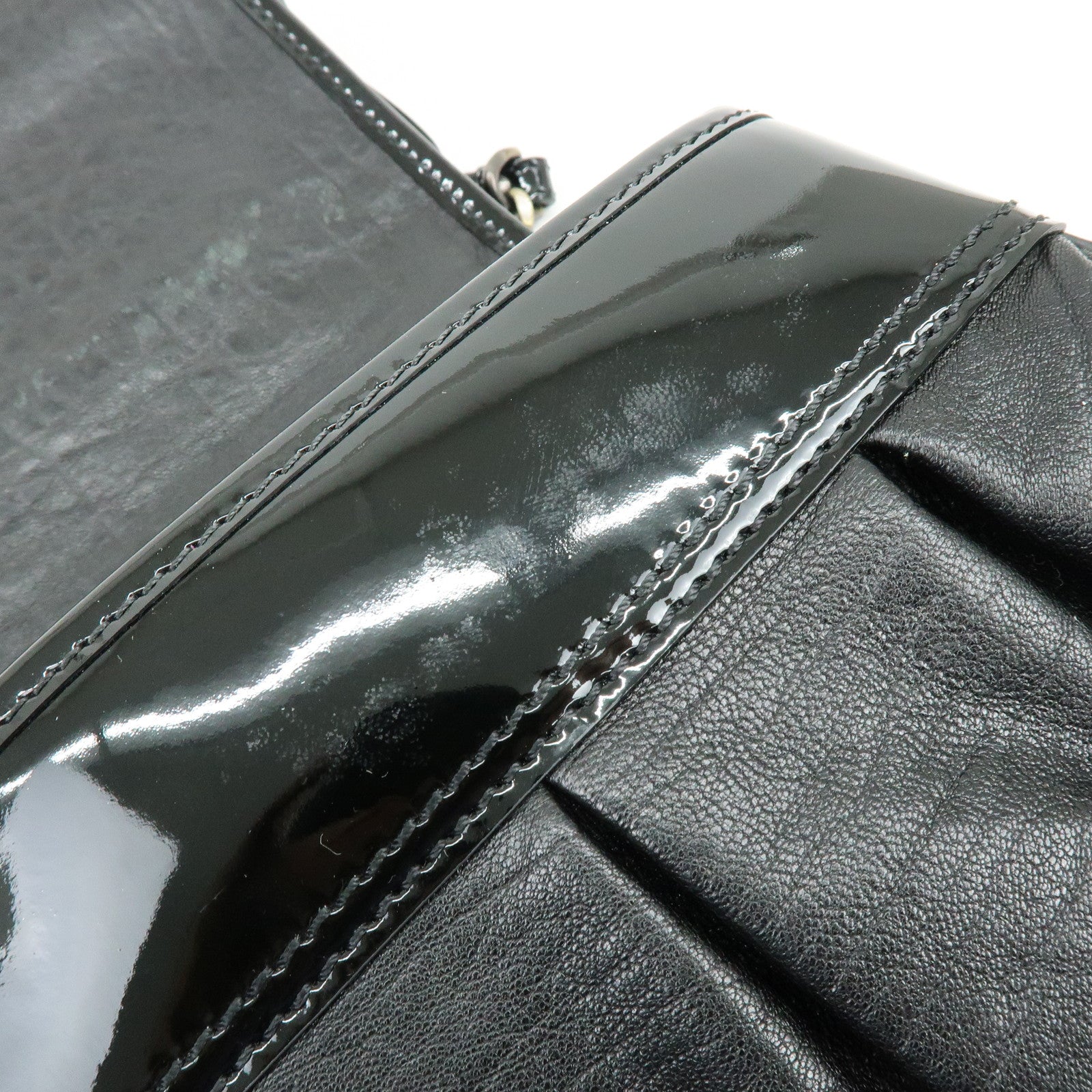FENDI Patent Leather Chain Shoulder Bag Hand Bag Black 8BN165