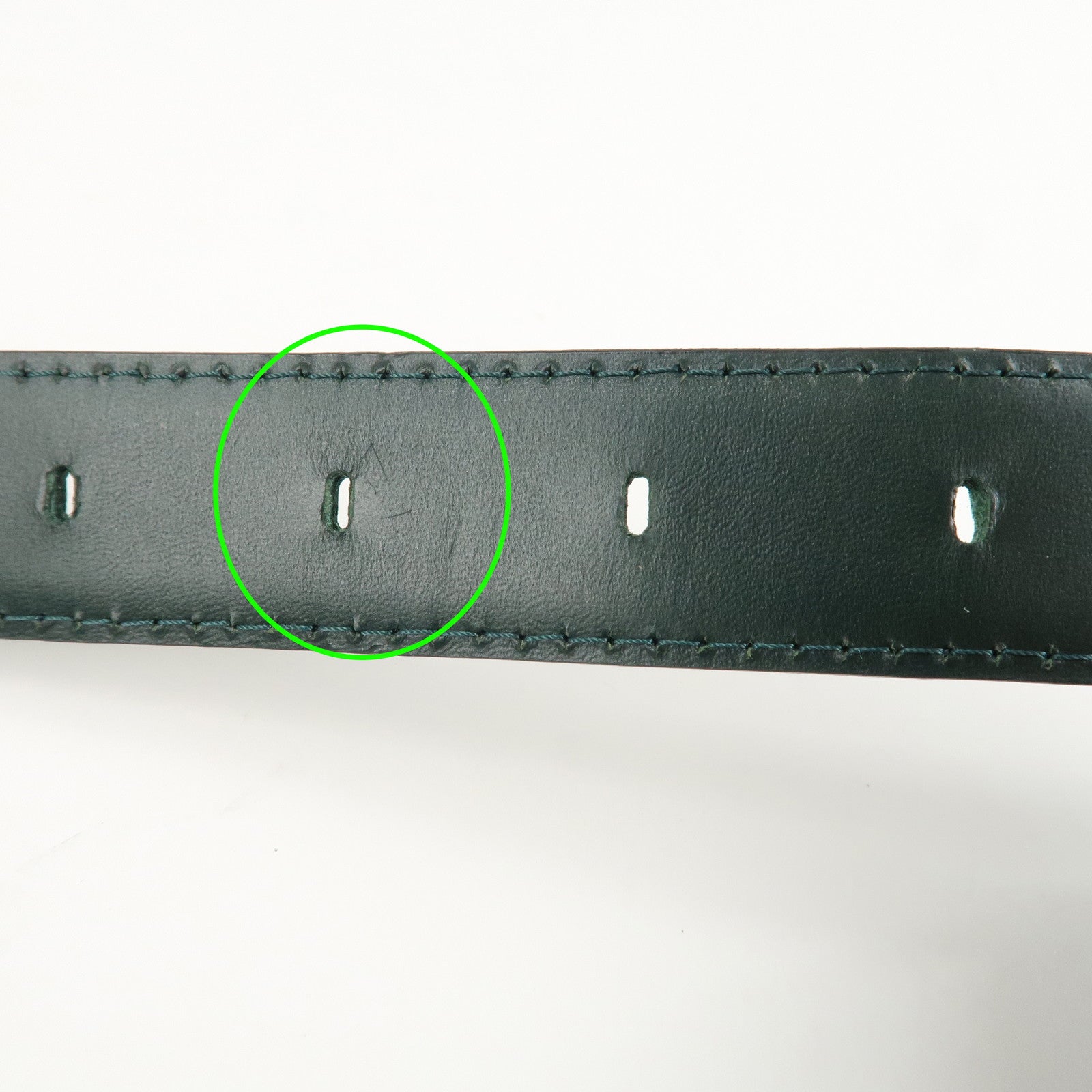 Louis Vuitton Taiga Leather Ceinture Belt Epicea M6845V