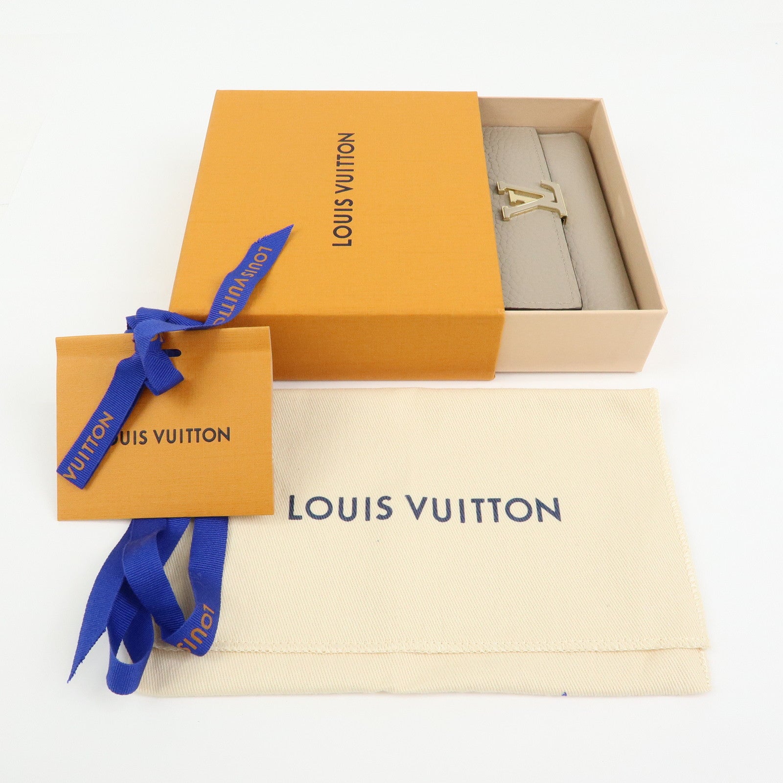 Louis Vuitton Portefeuille Capucines Compact Wallet Galet M62159
