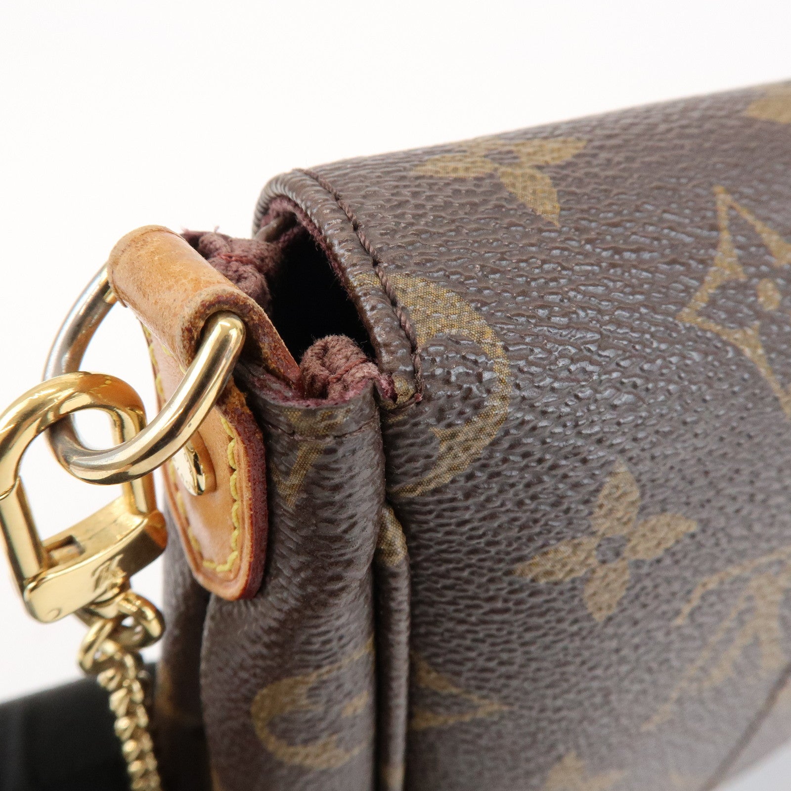 Louis Vuitton Monogram Favorite MM Shoulder Bag Brown M40718