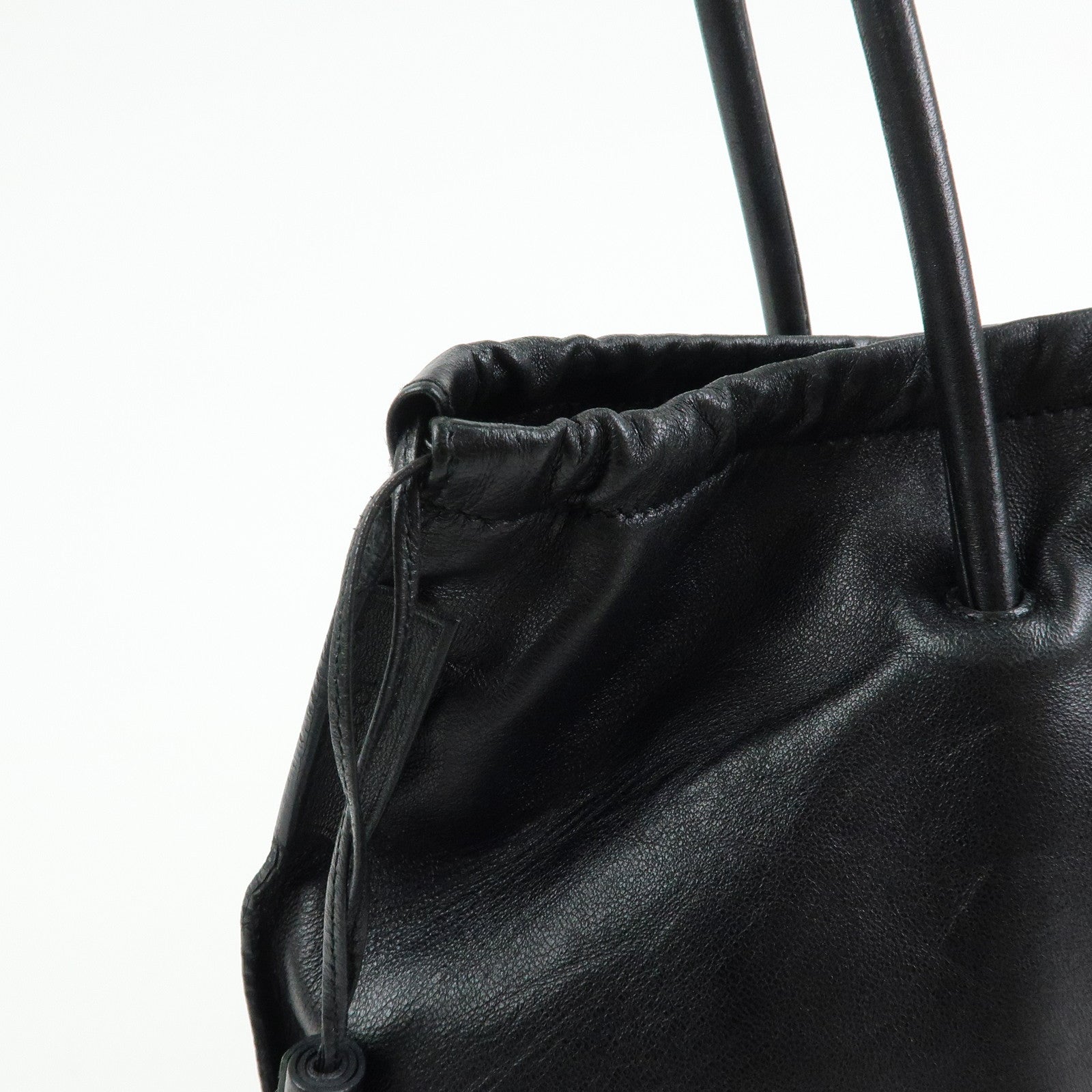 GUCCI Nappa Leather Tassel Tote Shoulder Bag Black 001・4331・001998