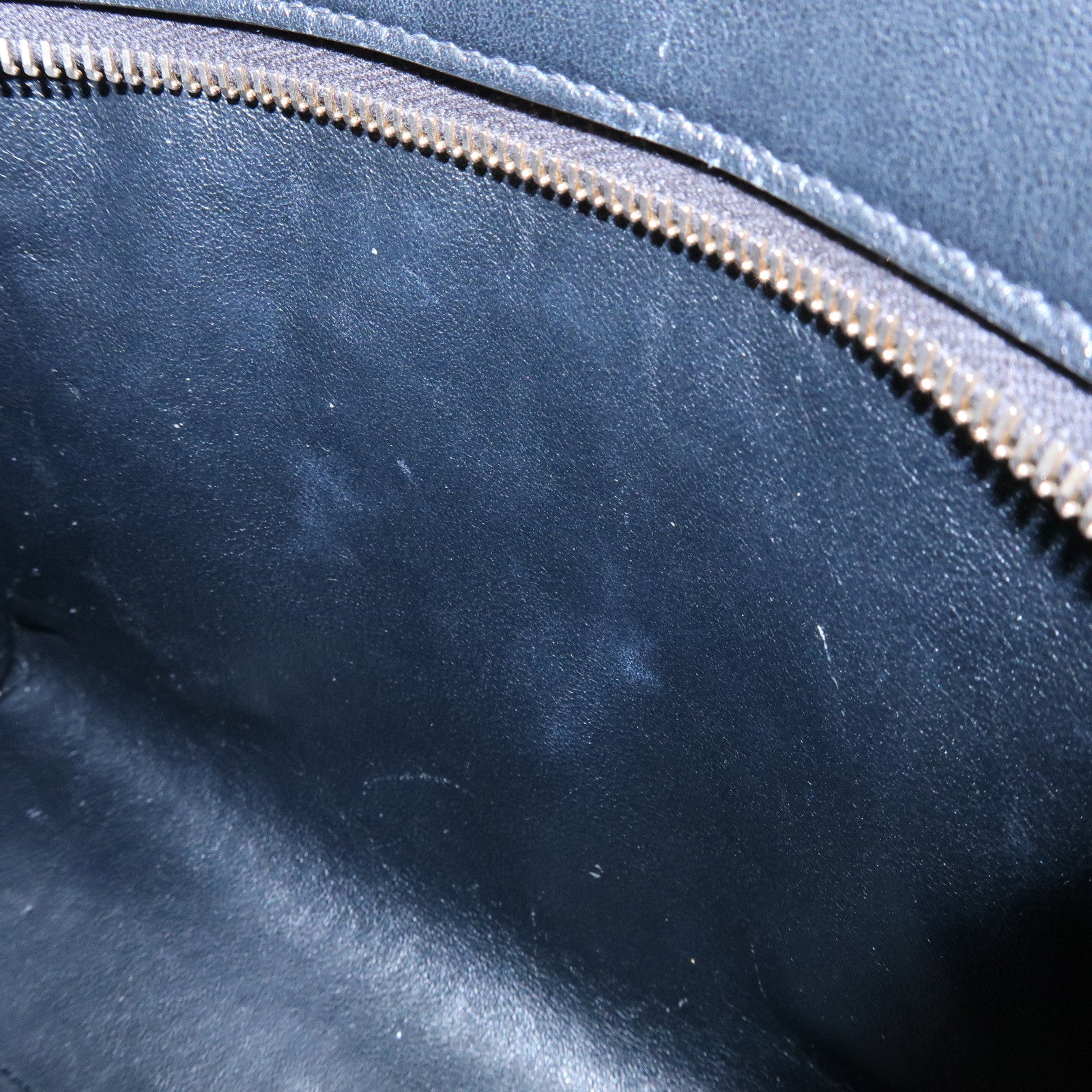 SAINT LAURENT PARIS Baby Cabas Cassandra Leather Hand Bag Black