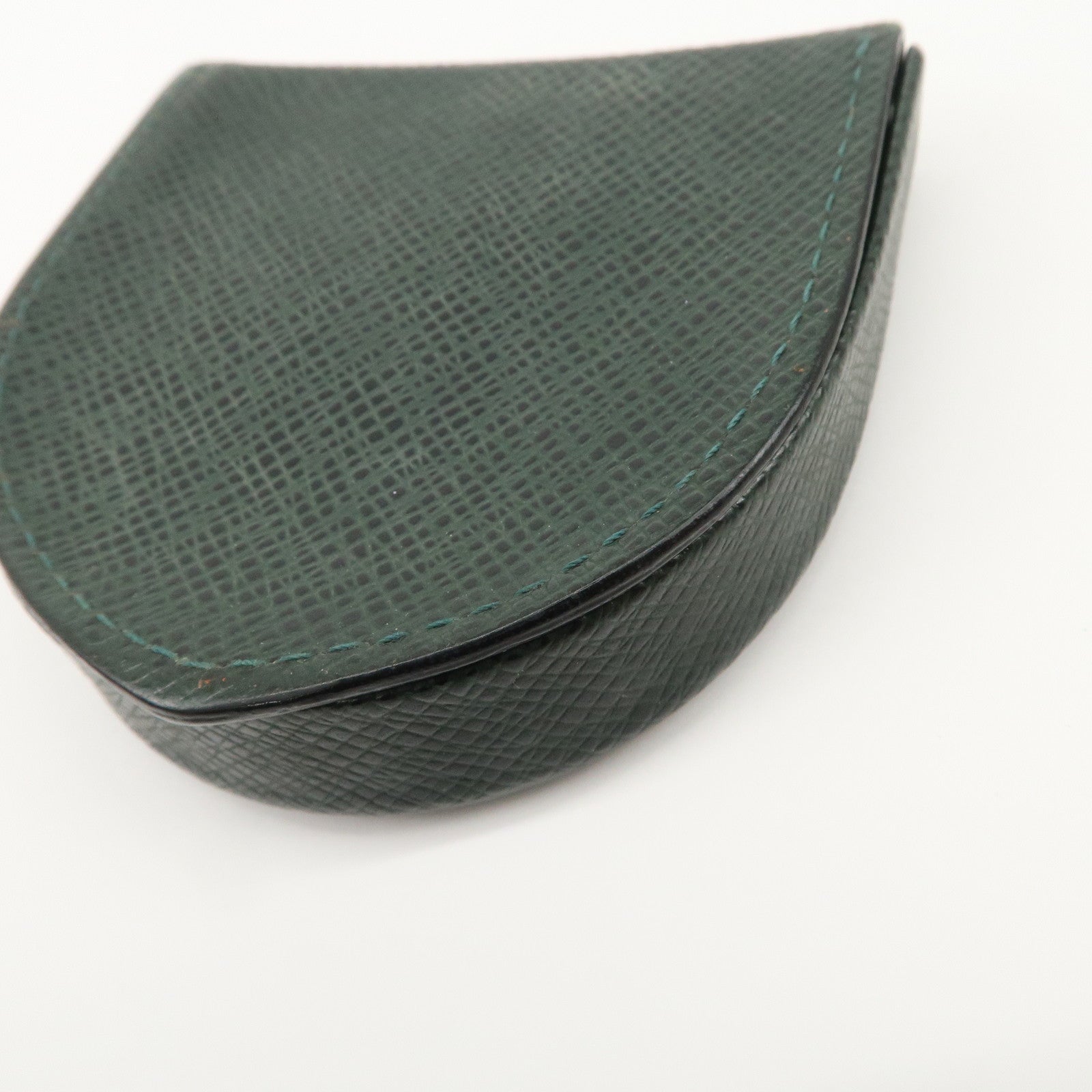 Louis Vuitton Taiga Porte Monnaie Cuvette Coin Case Epicea M30374