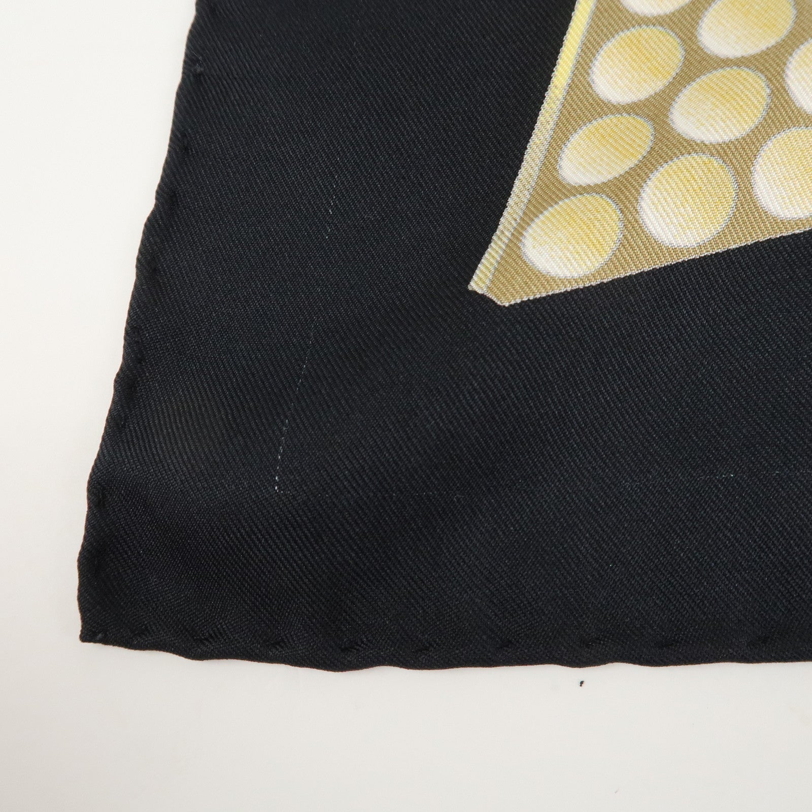 HERMES Carre 90 Silk 100% Scarf L'OR DES CHEFS Black Yellow Used