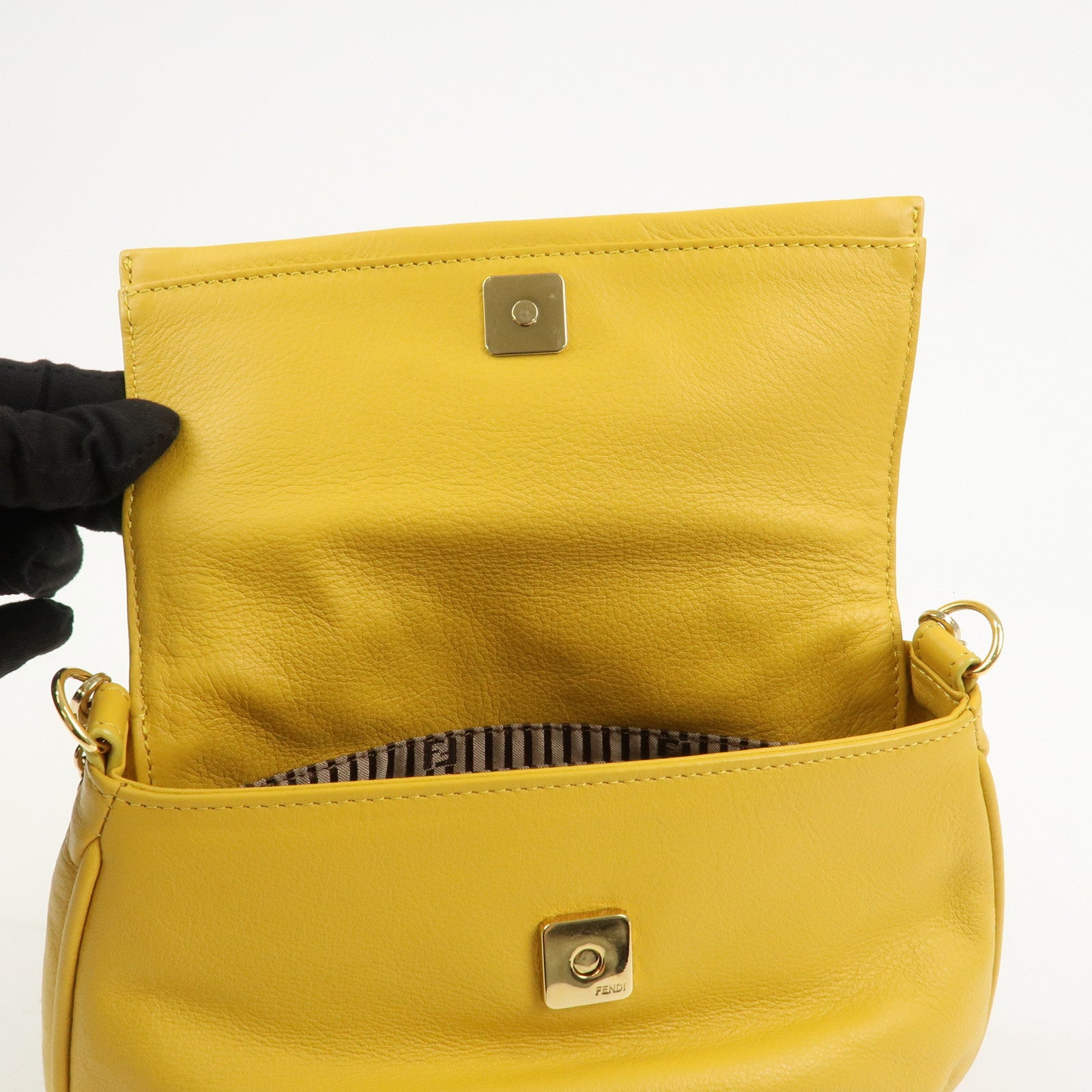FENDI Leather Chain Shoulder Bag Purse Crossbody Bag Yellow 8M0276