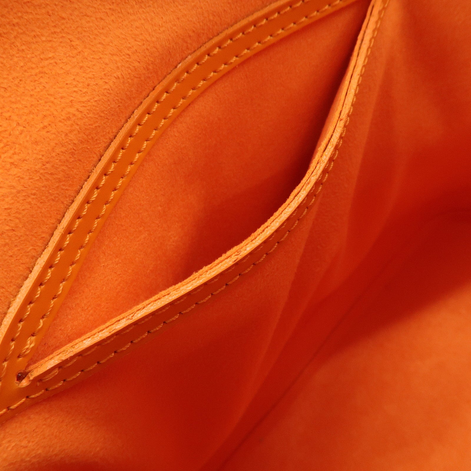 Louis Vuitton Epi Alma Hand Bag Mandarin Orange M5124H
