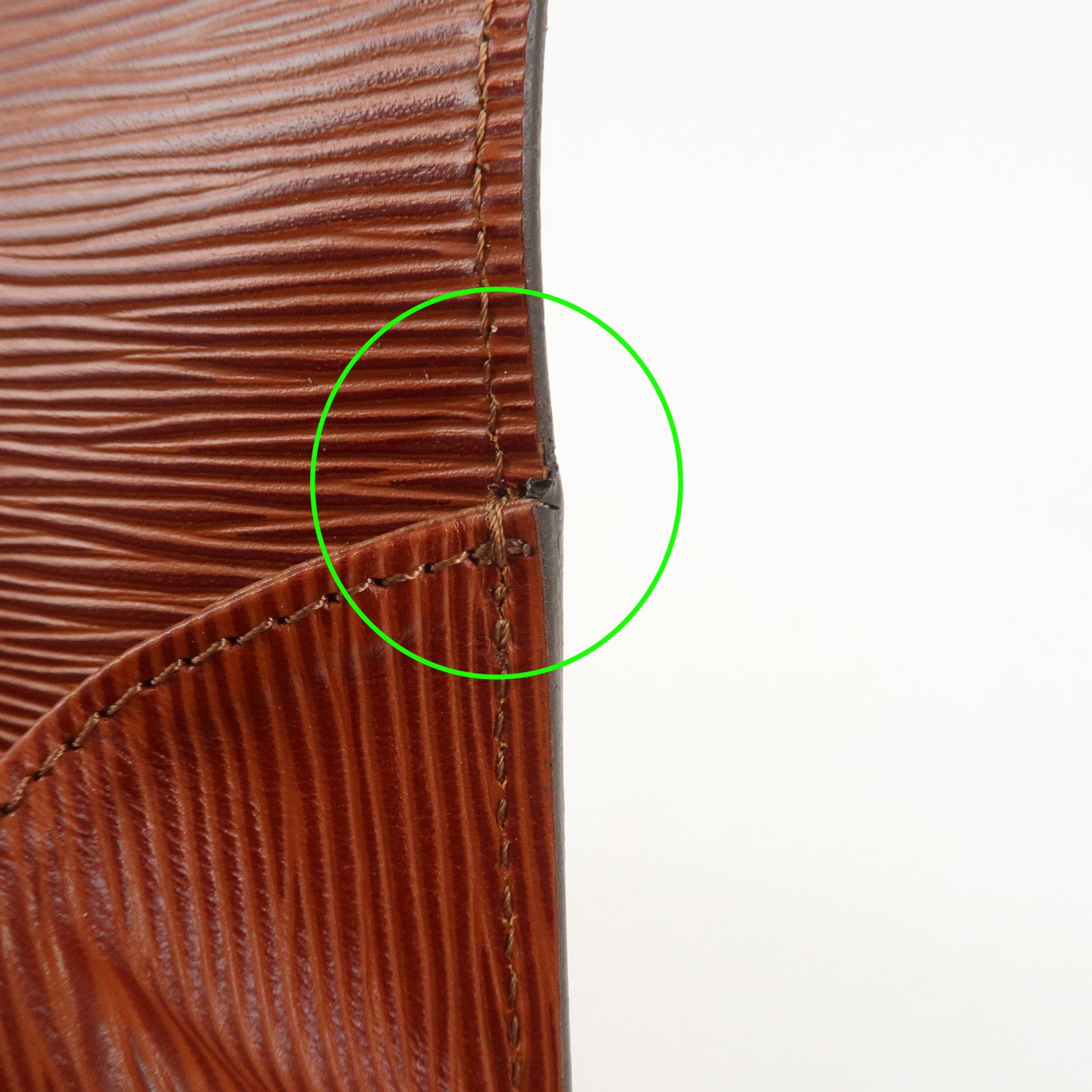 Louis Vuitton Epi Saint Cloud Shoulder Bag Kenya Brown M52193