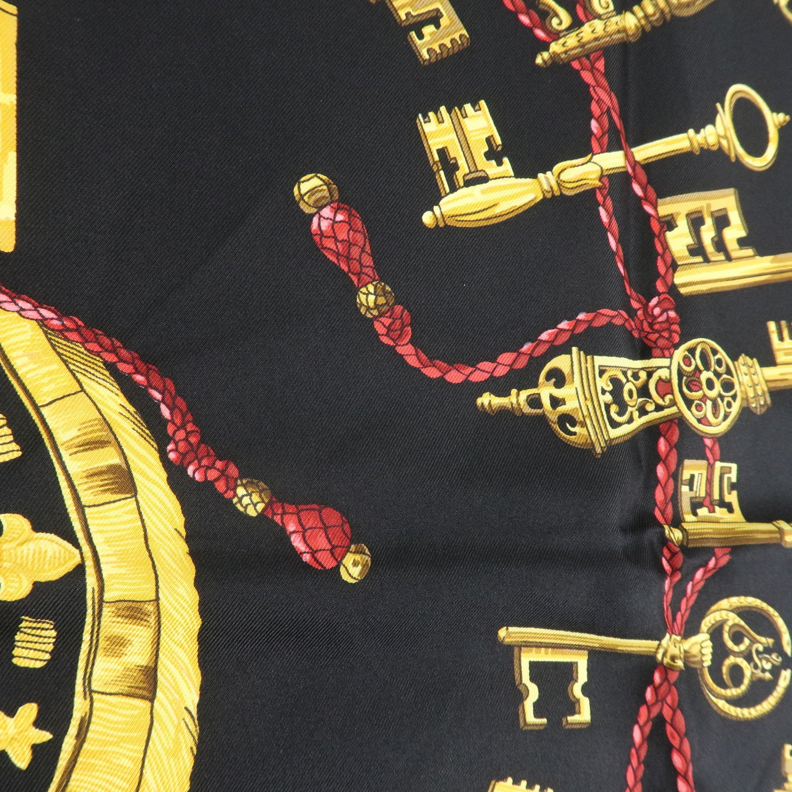 HERMES Carre 90 Silk 100% Scarf LES CLES THE KEYS RARE Black Gold Used