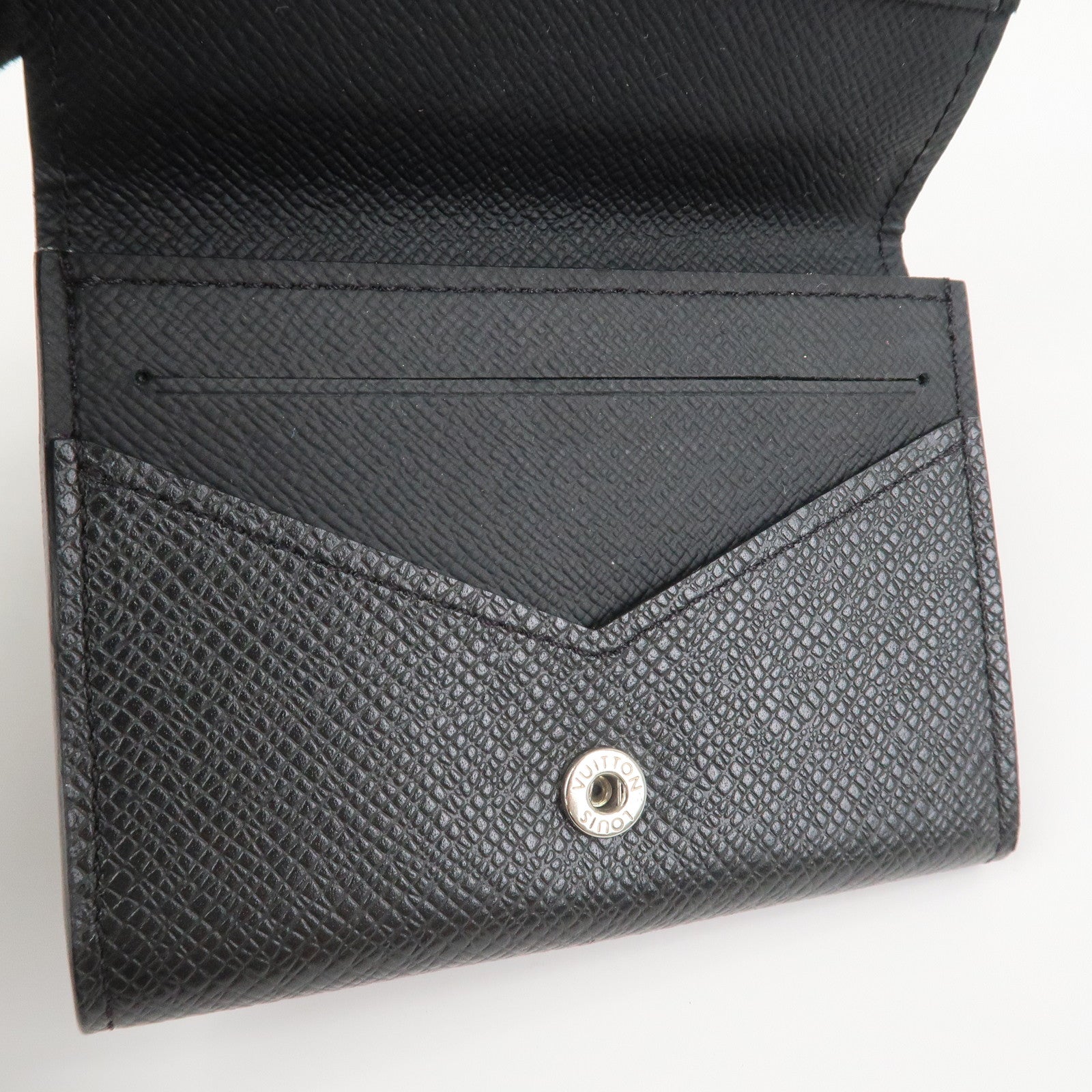 Louis Vuitton Taiga Envelope Carte de Visite NM Card Case M64595