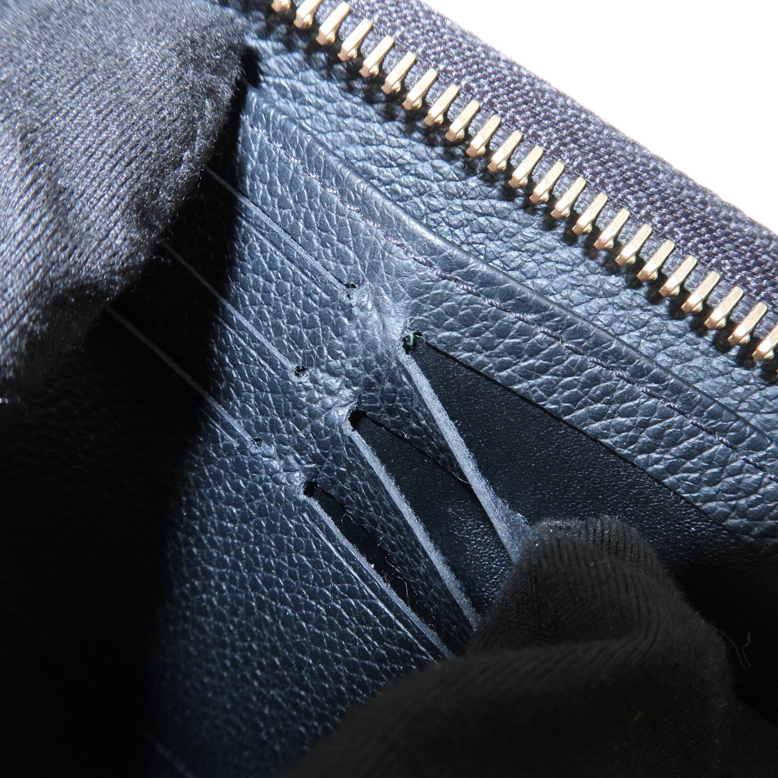 Louis Vuitton Monogram Empreinte Leather Round Zippy Wallet M61864 Used