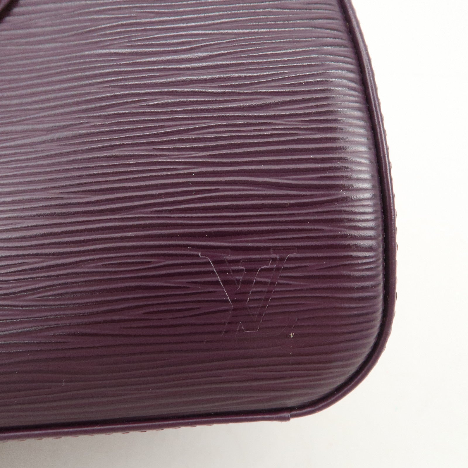 Louis Vuitton Epi Leather Jasmin Hand Bag Cassis M5285K Used