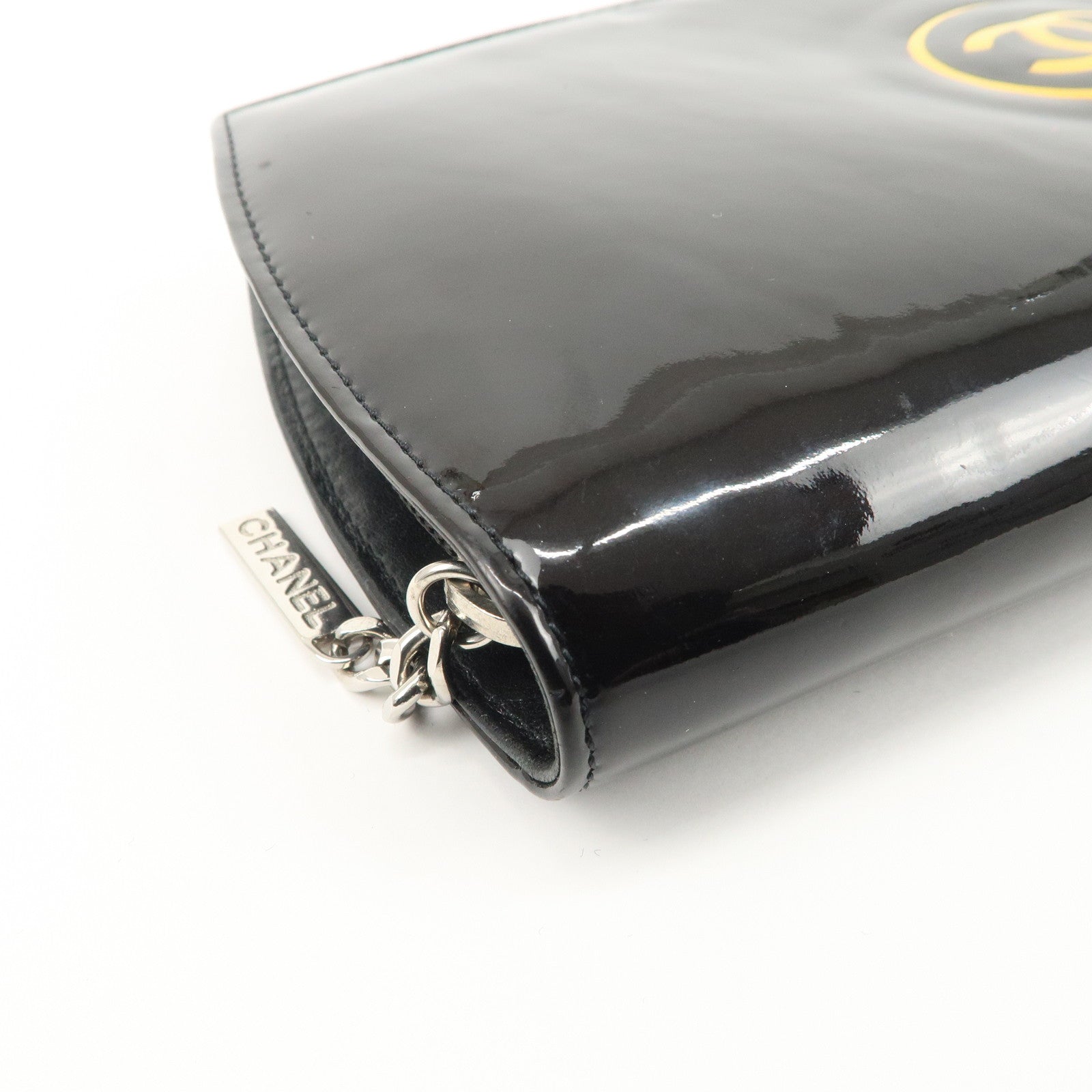 CHANEL COCO Mark Makeup Patent Leather Round Zippy Wallet Black A47663 Used