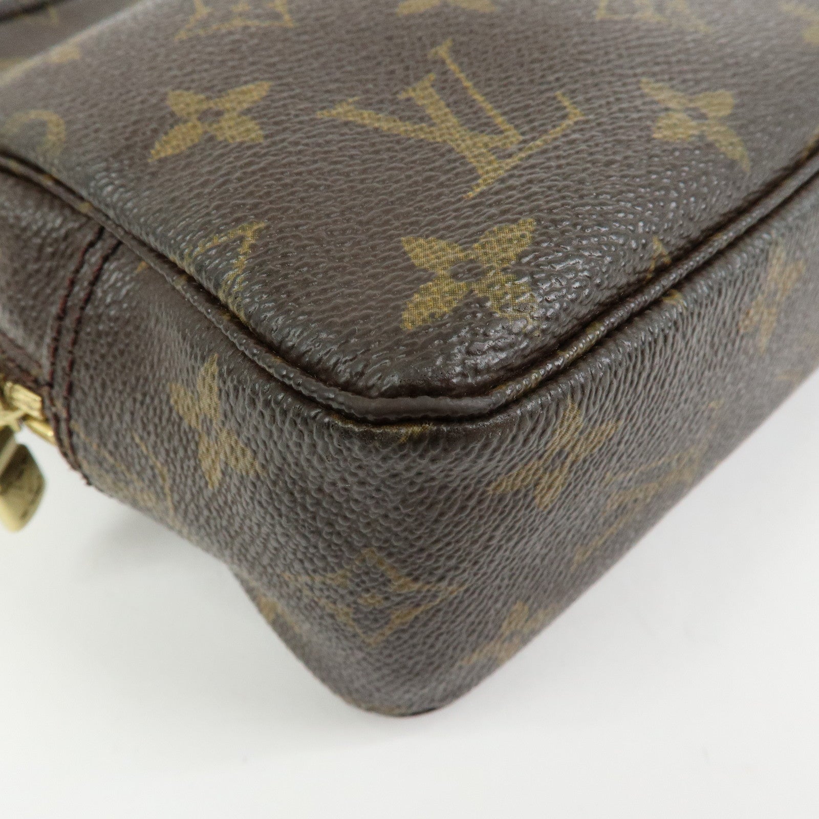 Louis Vuitton Monogram Trousse Toilette 23 Cosmetic Pouch M47524