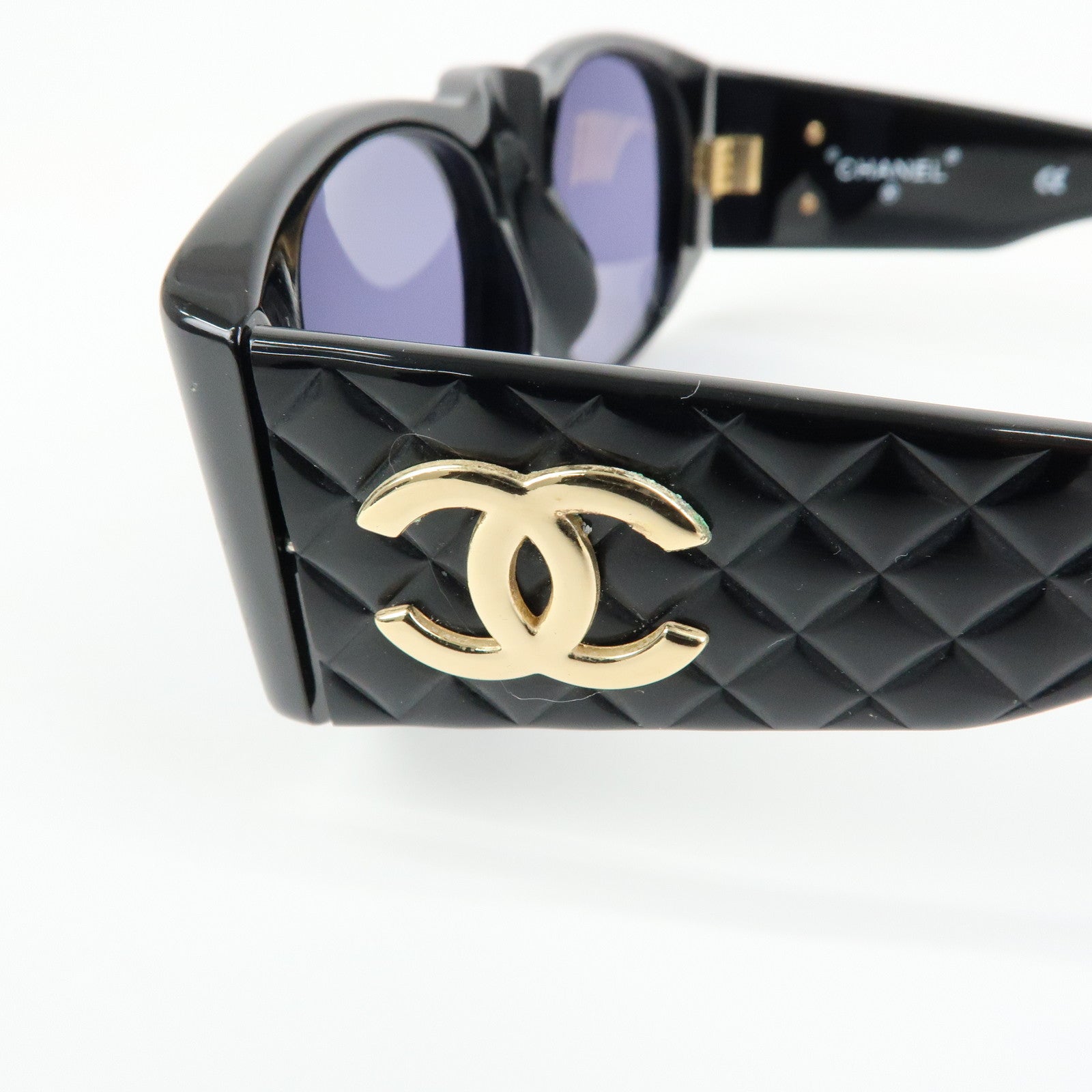 CHANEL COCO Mark Matelasse Plastic Sunglasses Black 01450 94305