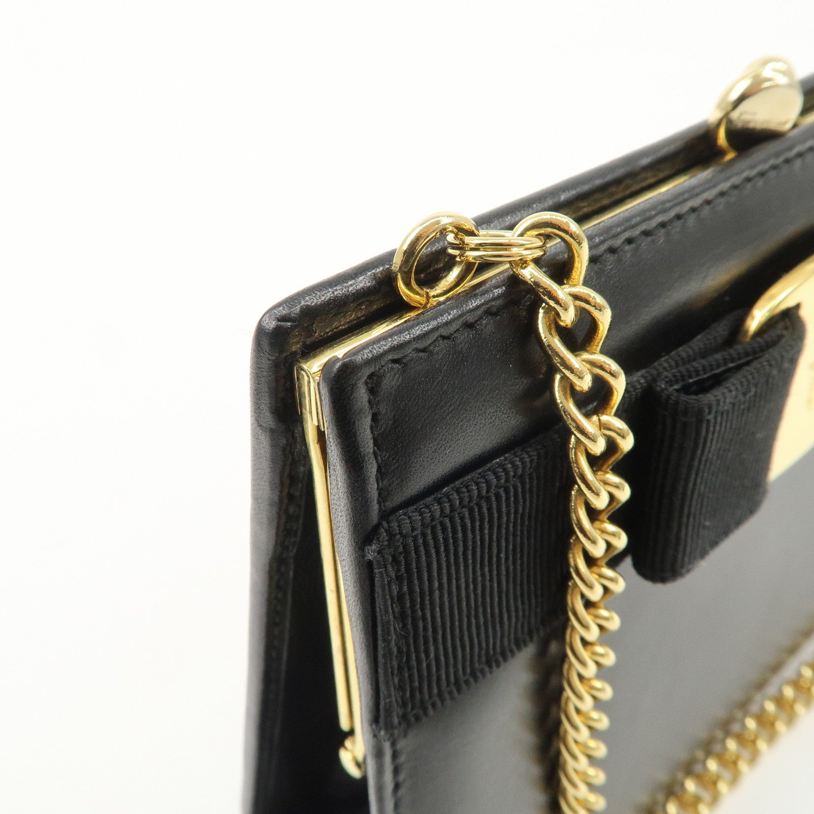 Ferragamo Vara Leather Ribbon Mini Chain Shoulder Bag Black Used