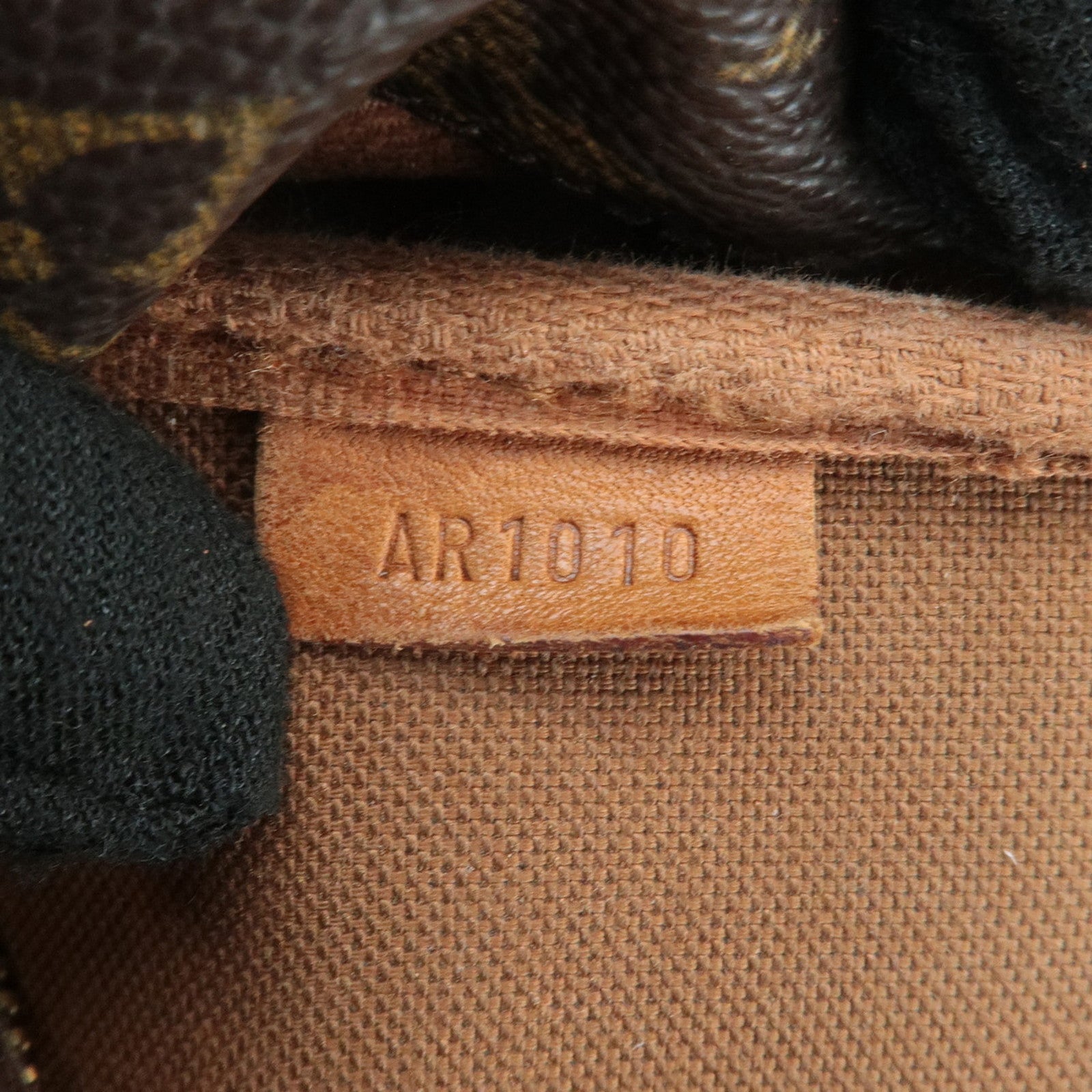 Louis Vuitton Monogram Pochette Accessoires Hand Bag Brown M51980