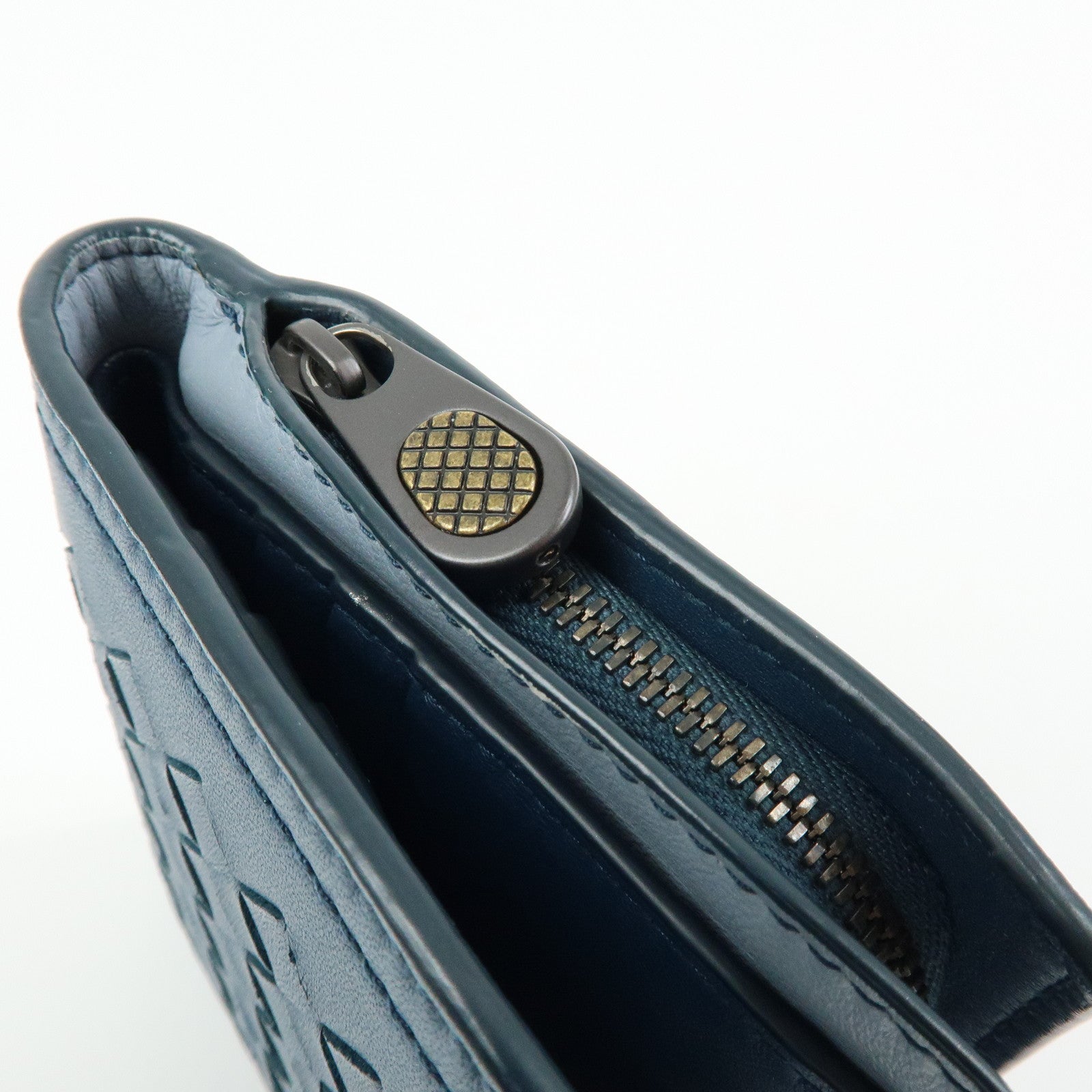 BOTTEGA VENETA Intrecciato Leather Bi-fold Comact Wallet 547441