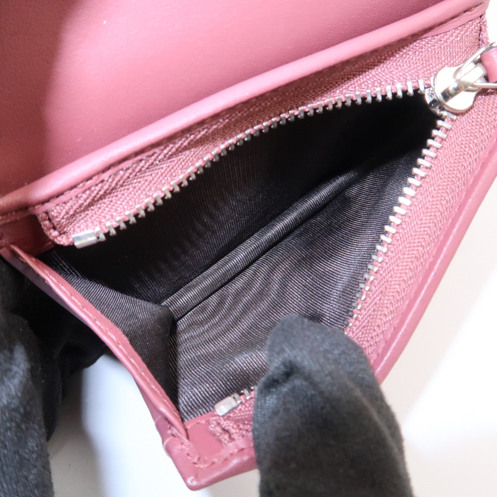 GUCCI GG Brooms GG Supreme Compact Wallet Beige Pink 453176