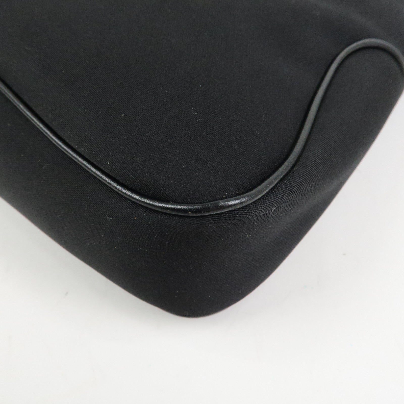Ferragamo Logo Nylon Canvas Leather Shoulder Bag Hand Bag Black