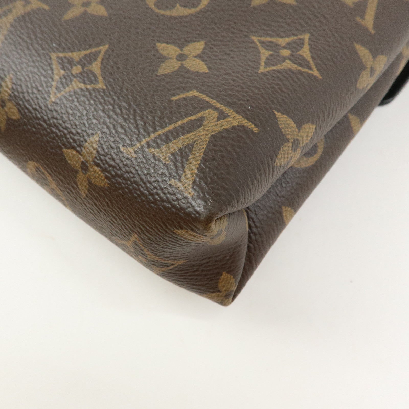 Louis Vuitton Monogram Pallas Chain Shoulder Bag M41223