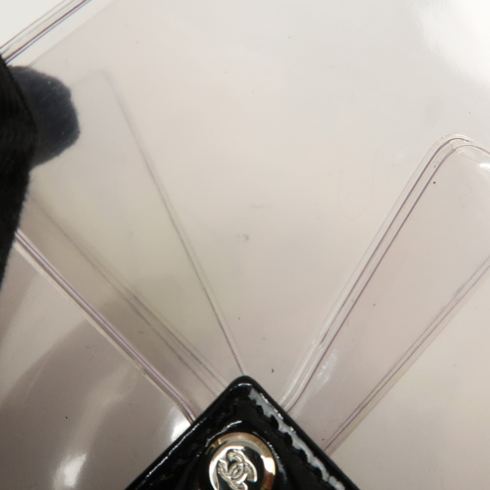 CHANEL Chocolate Bar Patent Leather Card Case Black Used