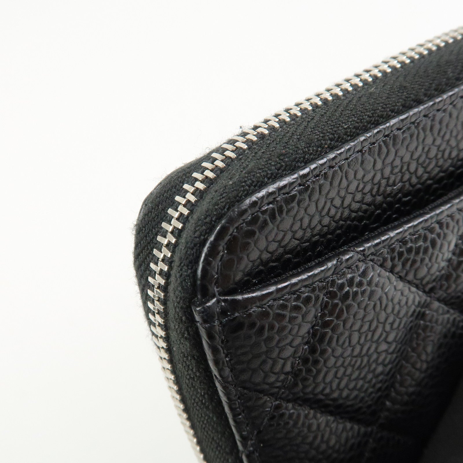 CHANEL Matelasse Caviarskin Classic Zippy Coin Case Black AP0216
