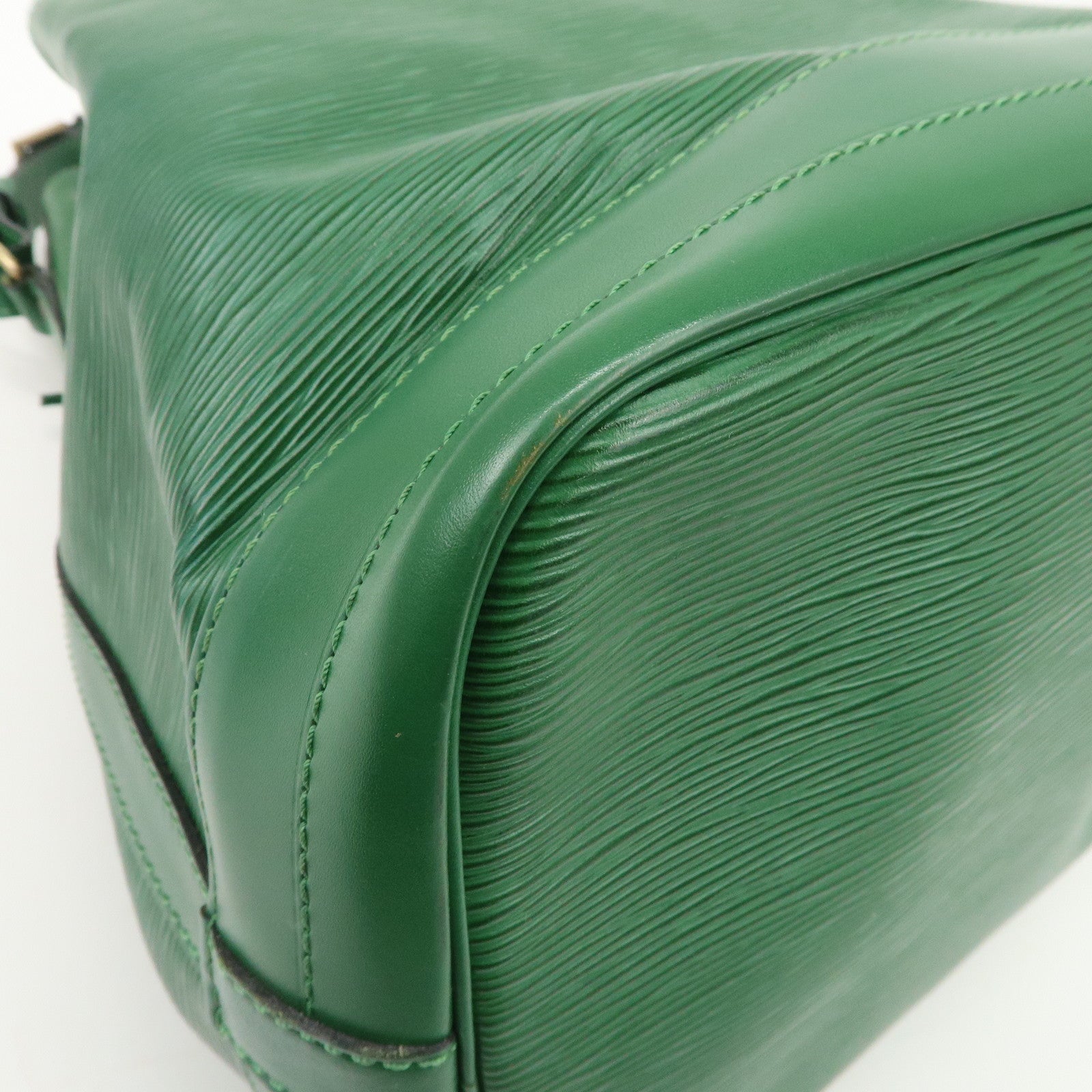 Louis Vuitton Epi Leather Noe Shoulder Bag Borneo Green M44004
