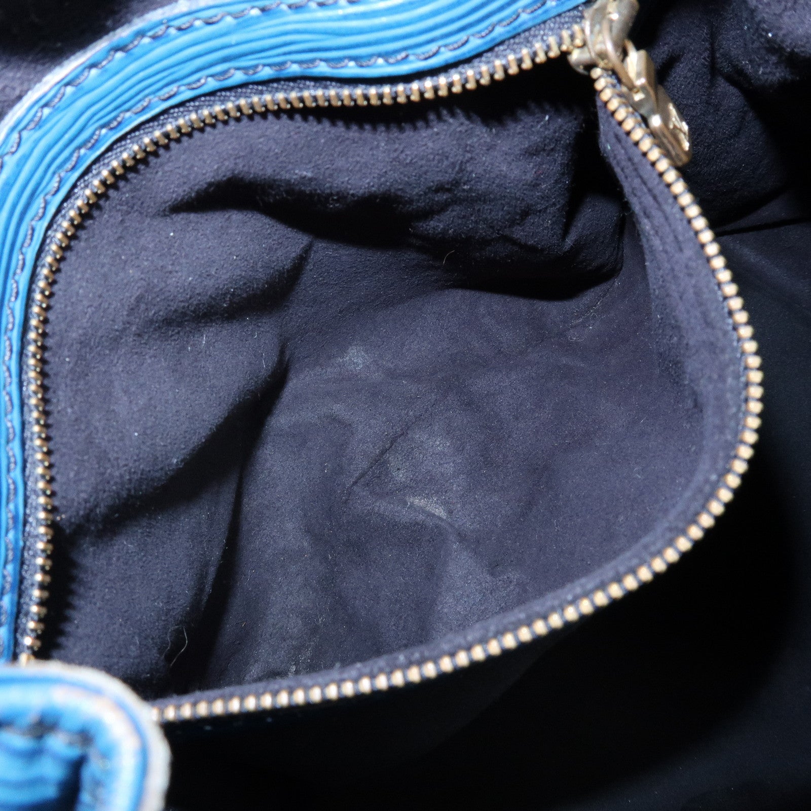 Louis Vuitton Epi Petit Noe Bi-color Shoulder Bag Noir Blue M44152