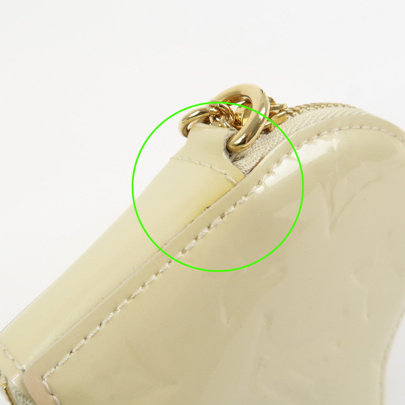 Louis Vuitton Monogram Vernis Porte Monnaie Coeur Ivory M91479