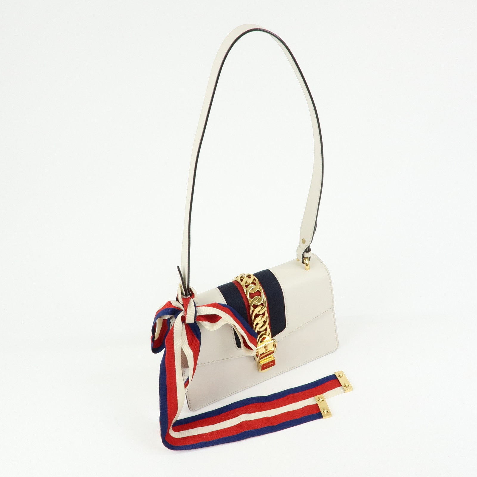 GUCCI Sylvie Sherry Leather Shoulder Bag Ribbon Charm White 421882