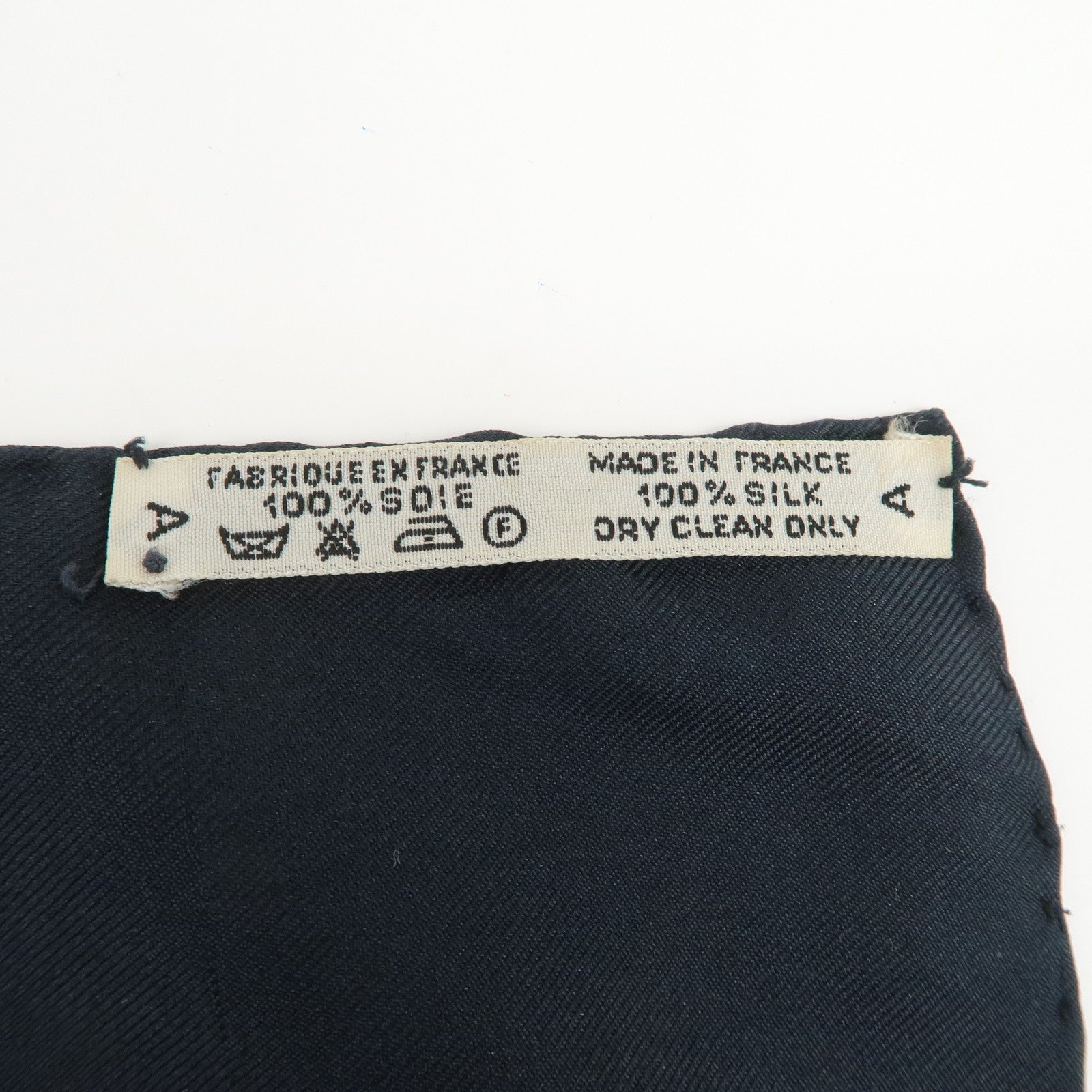 HERMES Carre90 Silk100% Parmi les fleurs je compte les heures Scarf