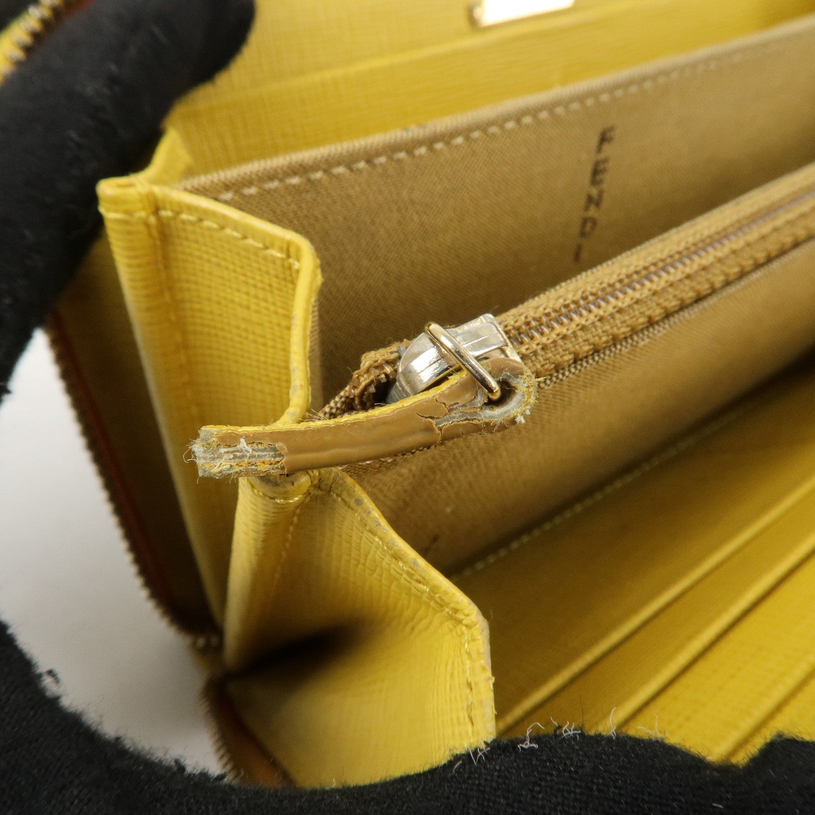FENDI Zucca PVC Leather Round Zippy Long Wallet Brown Yellow 8M0299 Used