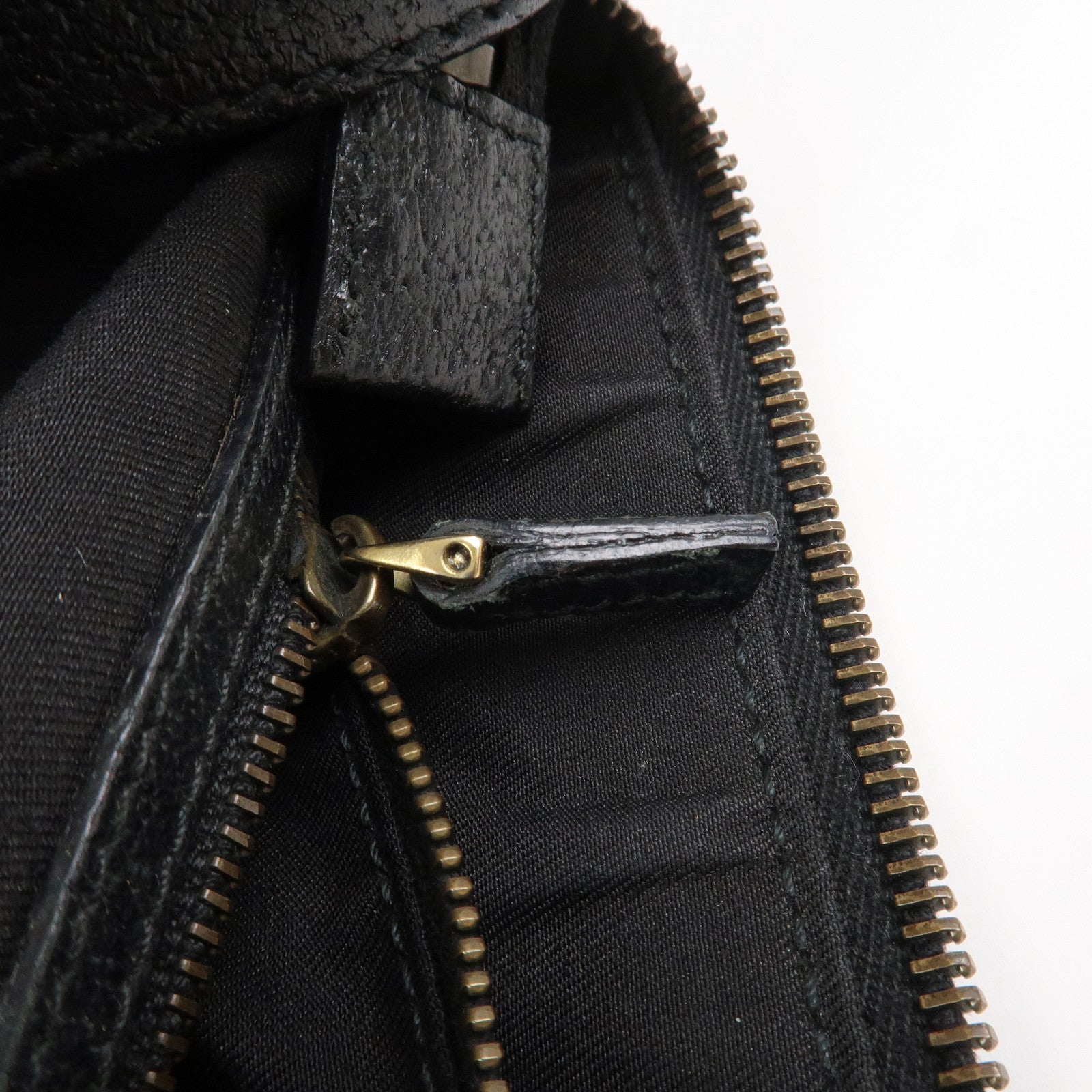 GUCCI Sherry GG Canvas Leather Studs Shoulder Bag Black 144011
