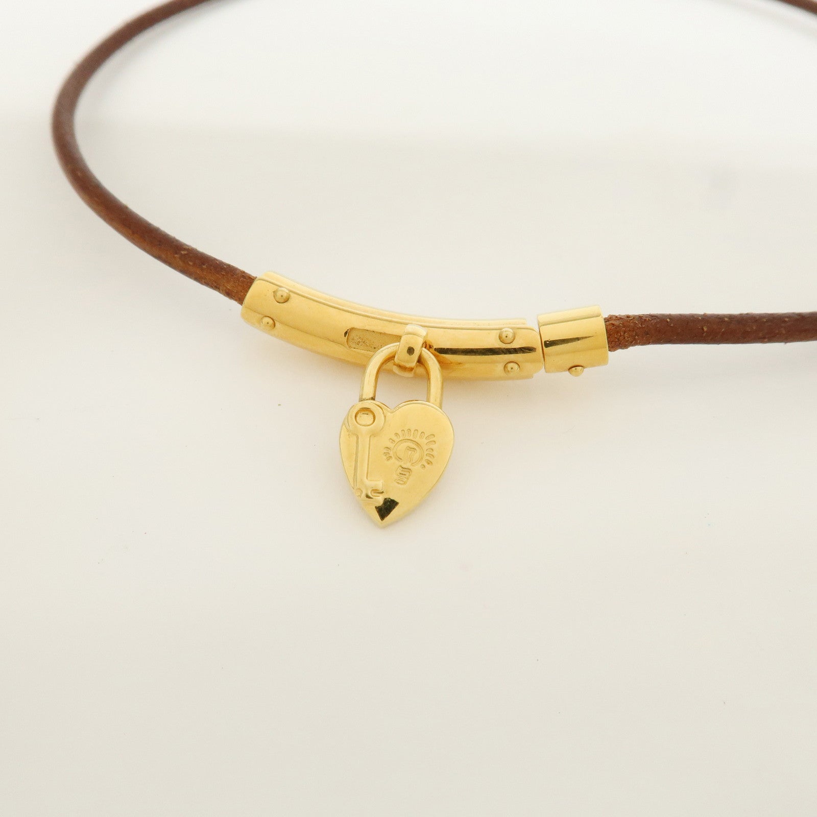 HERMES Leather Viviride Coeur Heart Cadena Necklace Choker Gold