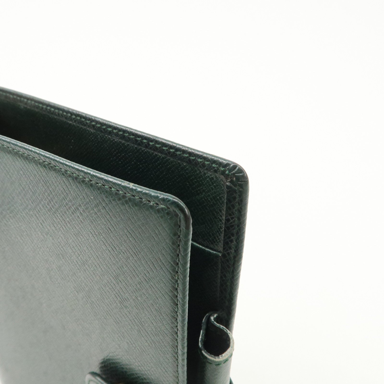 Louis Vuitton Taiga Agenda MM Planner Cover Epicea R20431 Used