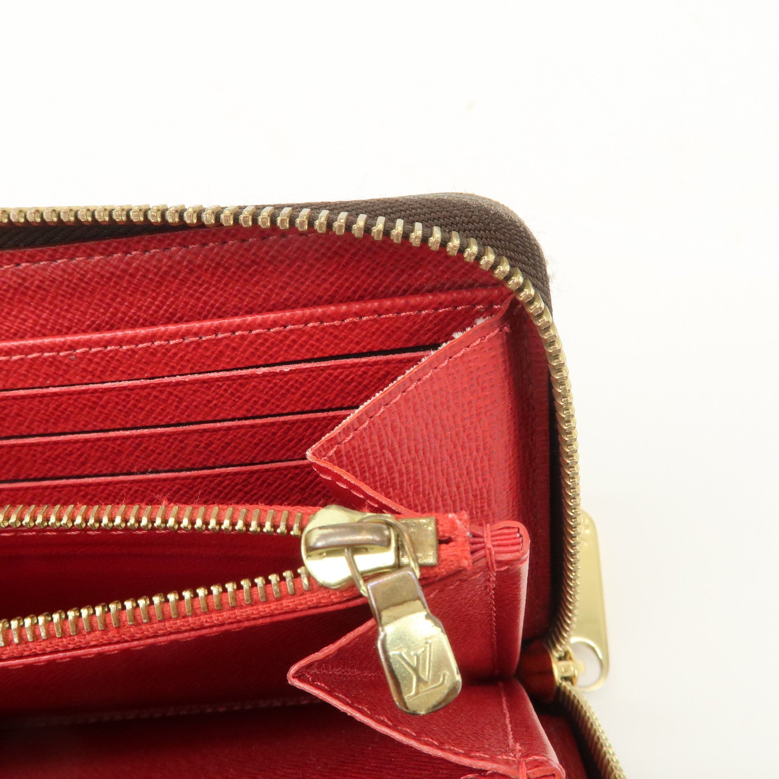 Louis Vuitton Monogram Canvas LV World Tour Zippy Wallet M62149