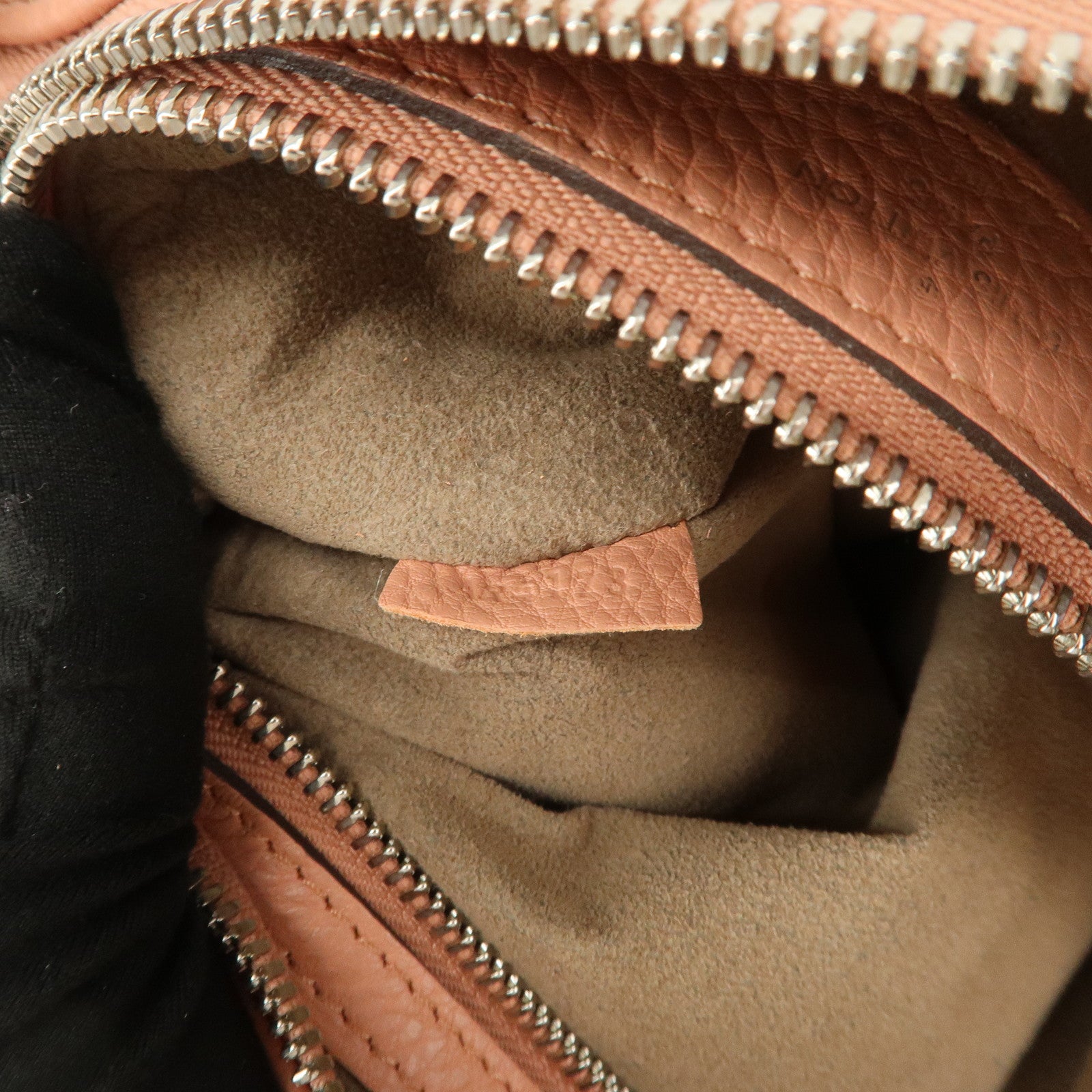 Louis Vuitton Monogram Mahina Selene PM Shoulder Bag Rose M94276