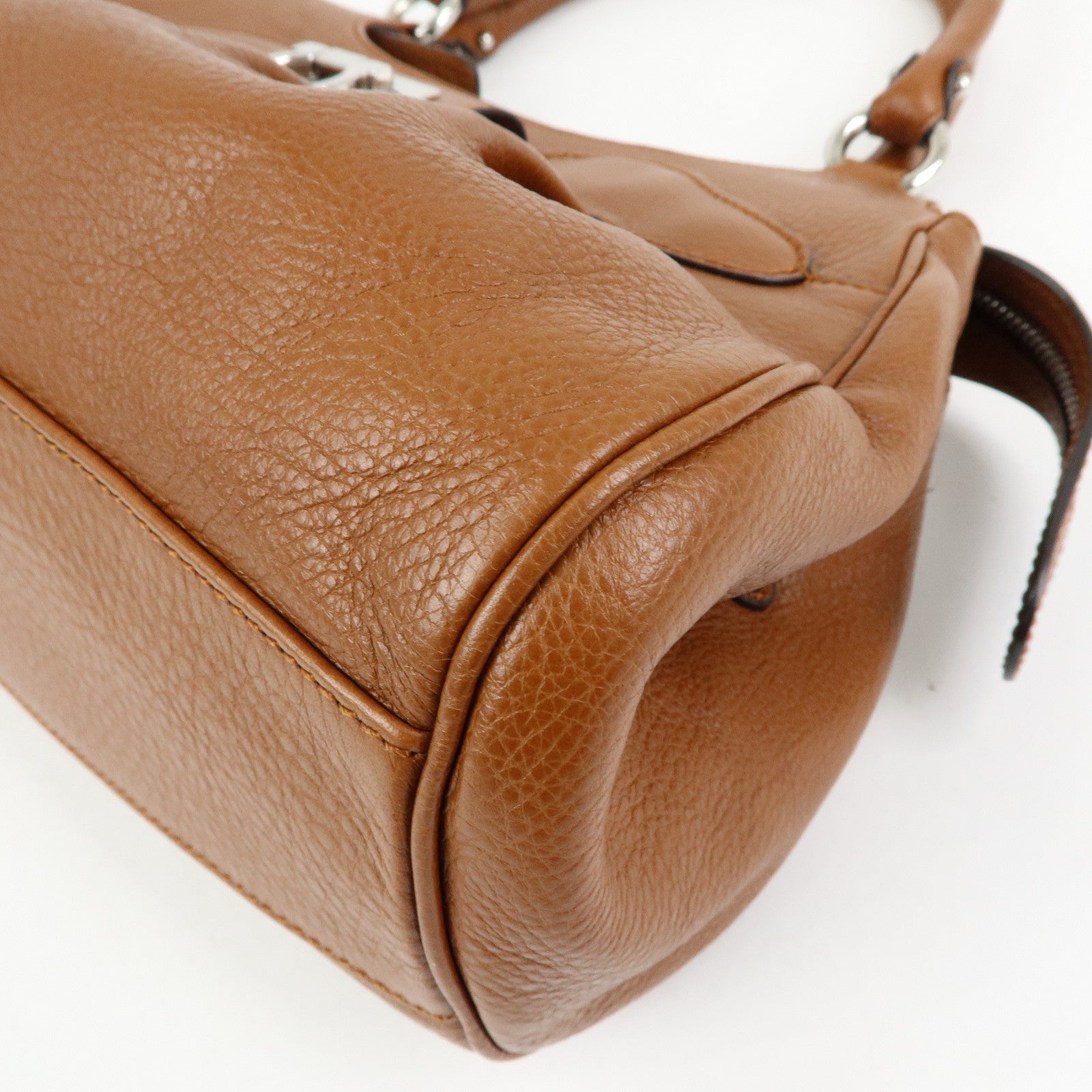 Ferragamo Gancini Leather Pleated Shoulder Bag Hand Bag Brown