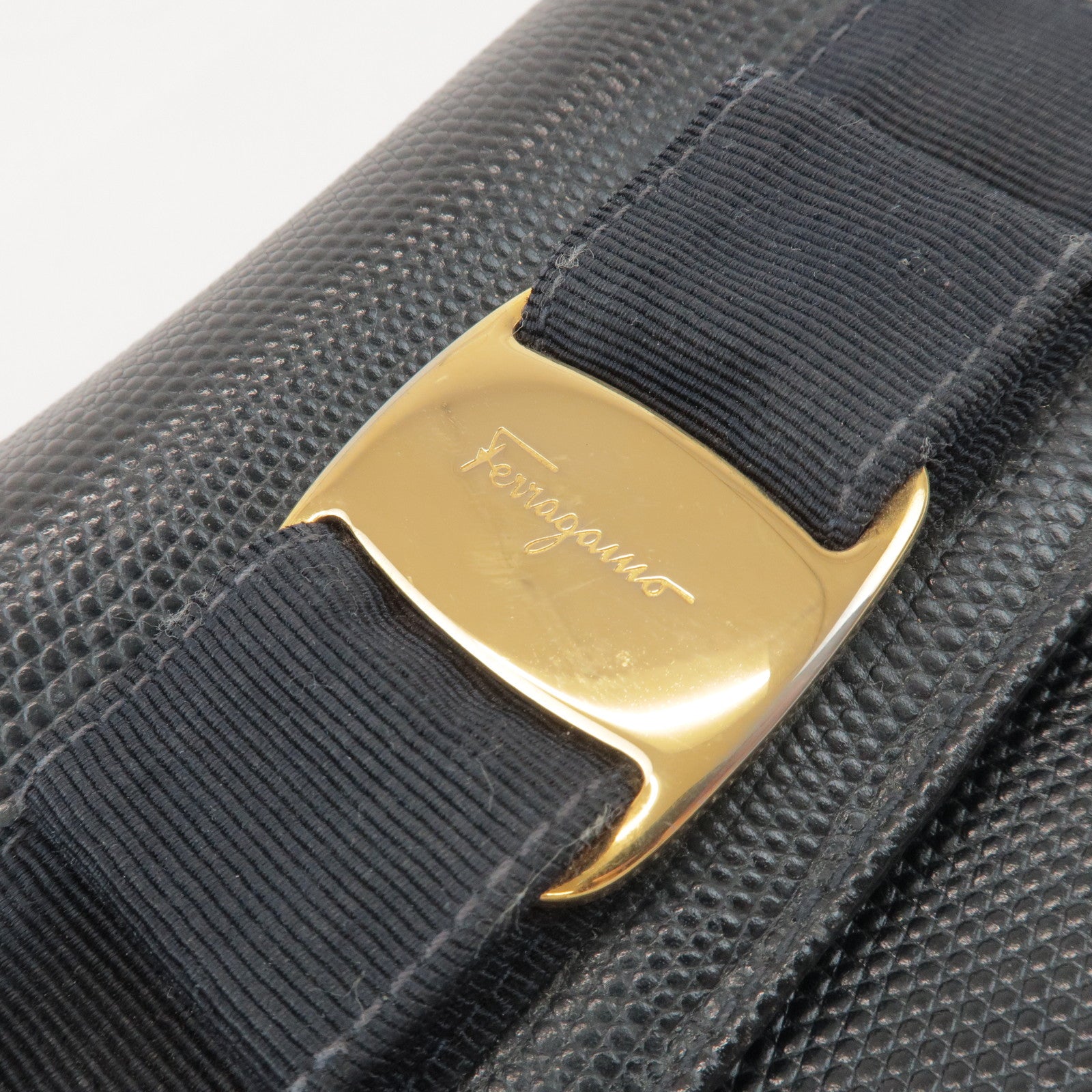 Ferragamo Vara Ribbon Embossed Leather Chain Shoulder Bag Navy