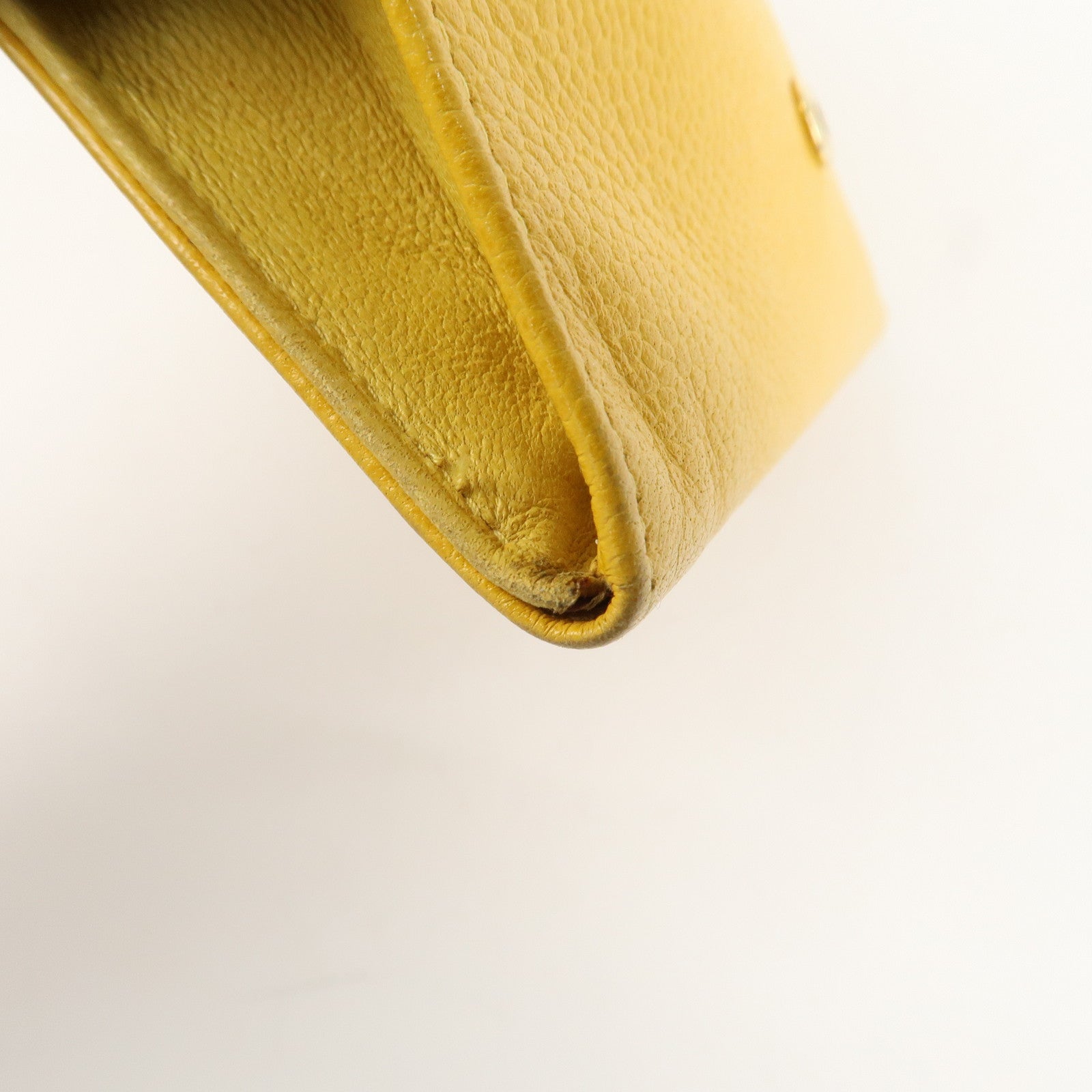 CHANEL COCO Mark Caviarskin Bi-Fold Card Case Coin Case 4072657 Used