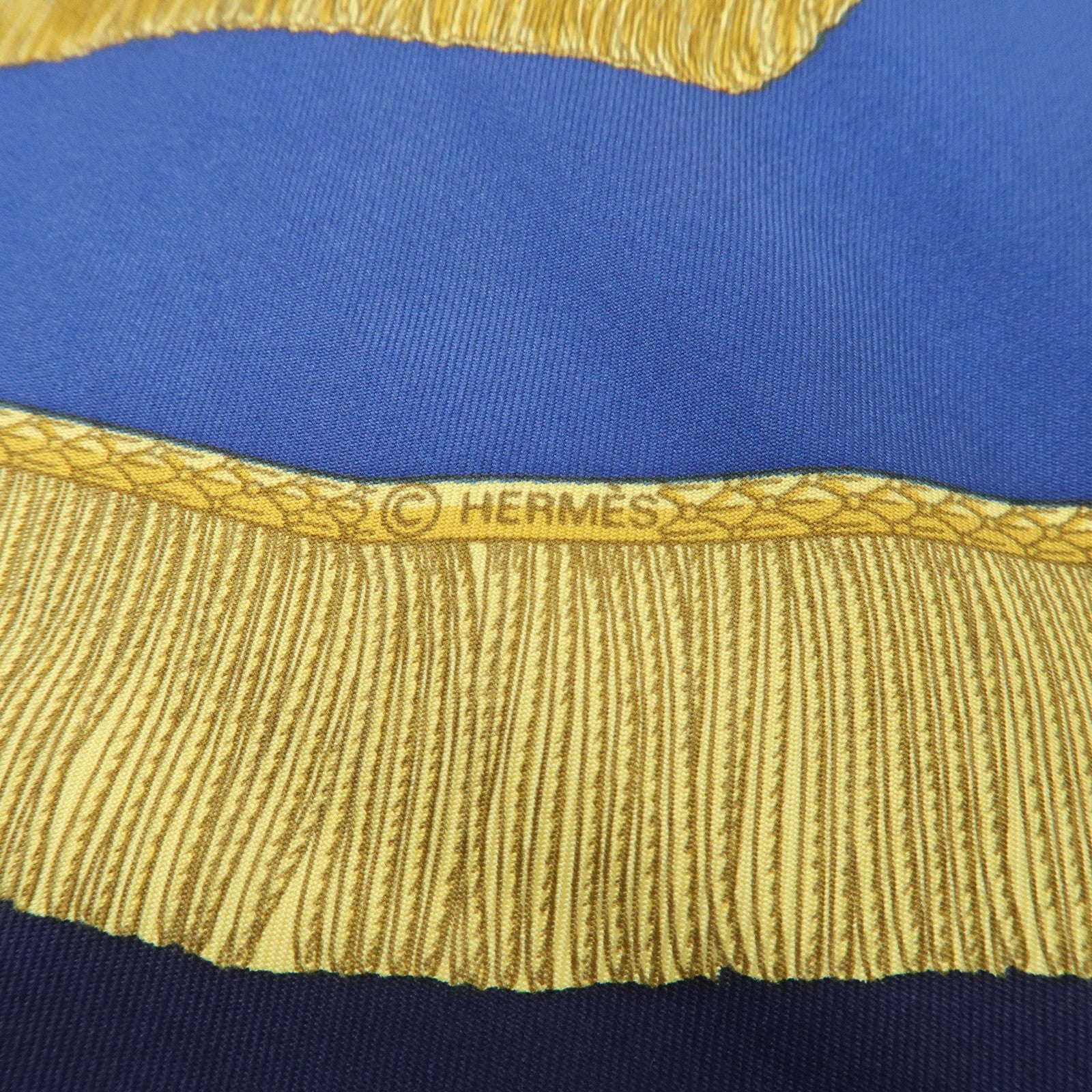 HHERMES Carre 90 Silk 100% Scarf Poste et Cavalerie Navy Gold
