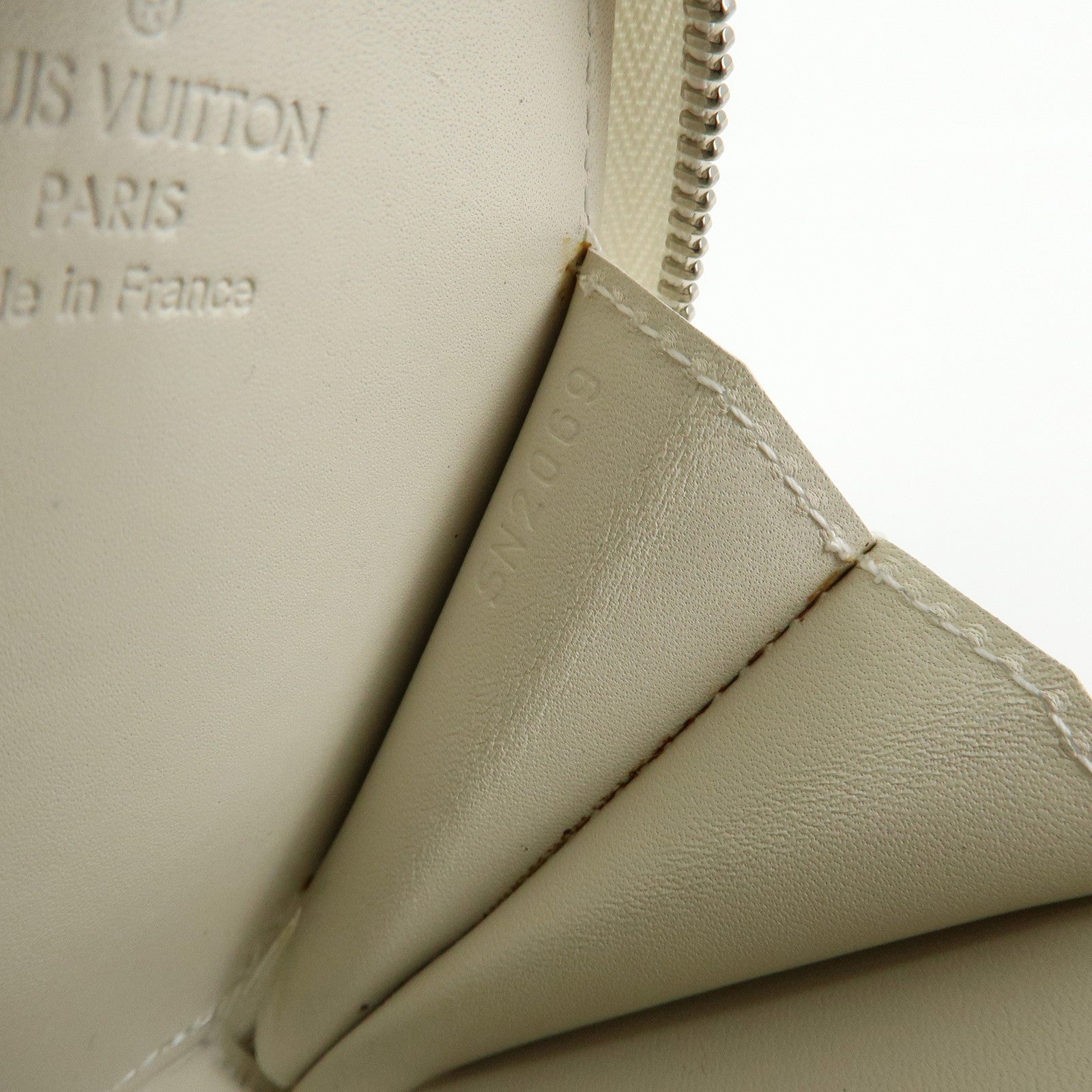 LOUIS VUITTON Monogram Vernis Porte Monnaie Flocon Coin Purse