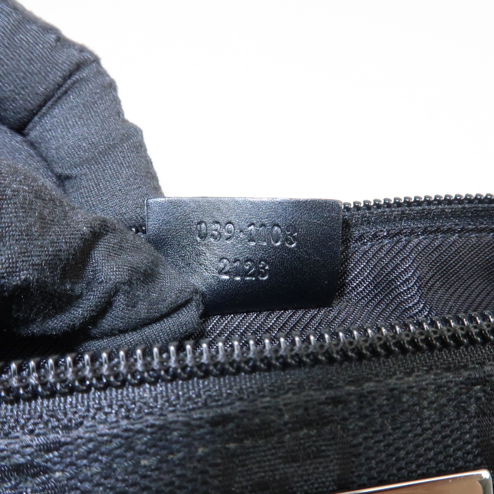 GUCCI GG Canvas Leather Accessory Pouch Hand Bag Black 039.1103